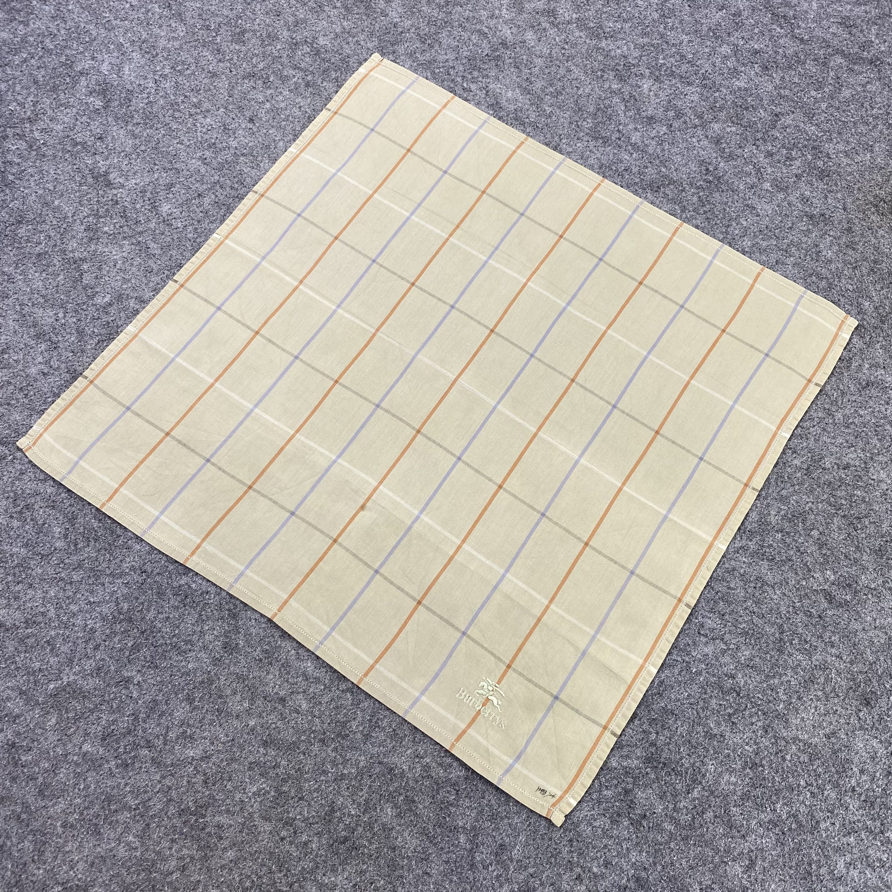 Burberry Burberry Handkerchief Neckerchief Bandana-B1701 Size ONE SIZE - 4 Thumbnail
