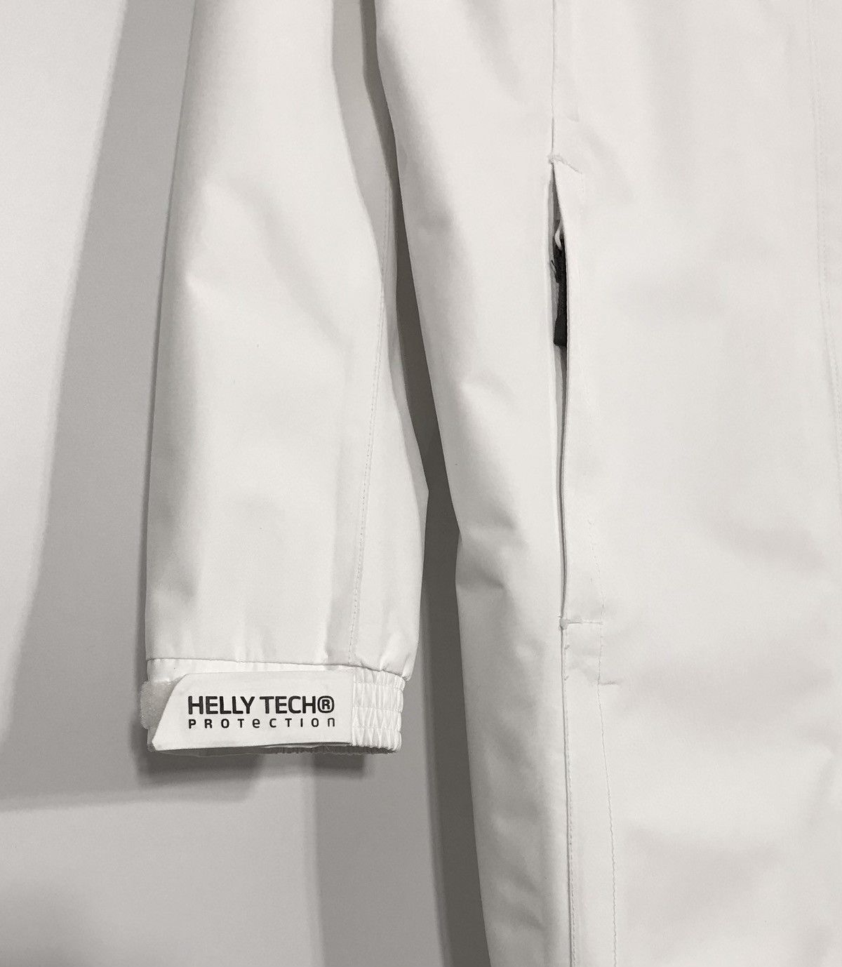 Helly Hansen Helly Hansen Raincoat Helly Tech Protection Women's M White Size M / US 6-8 / IT 42-44 - 3 Thumbnail