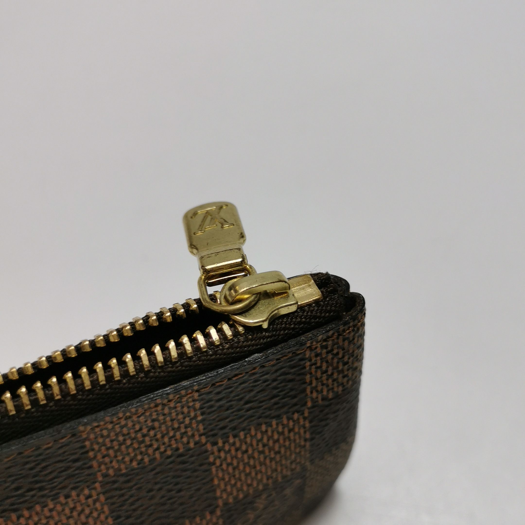 Louis Vuitton Louis Vuitton (LV) Checkerboard Zip Coin Purse -y2506 Size ONE SIZE - 6 Thumbnail