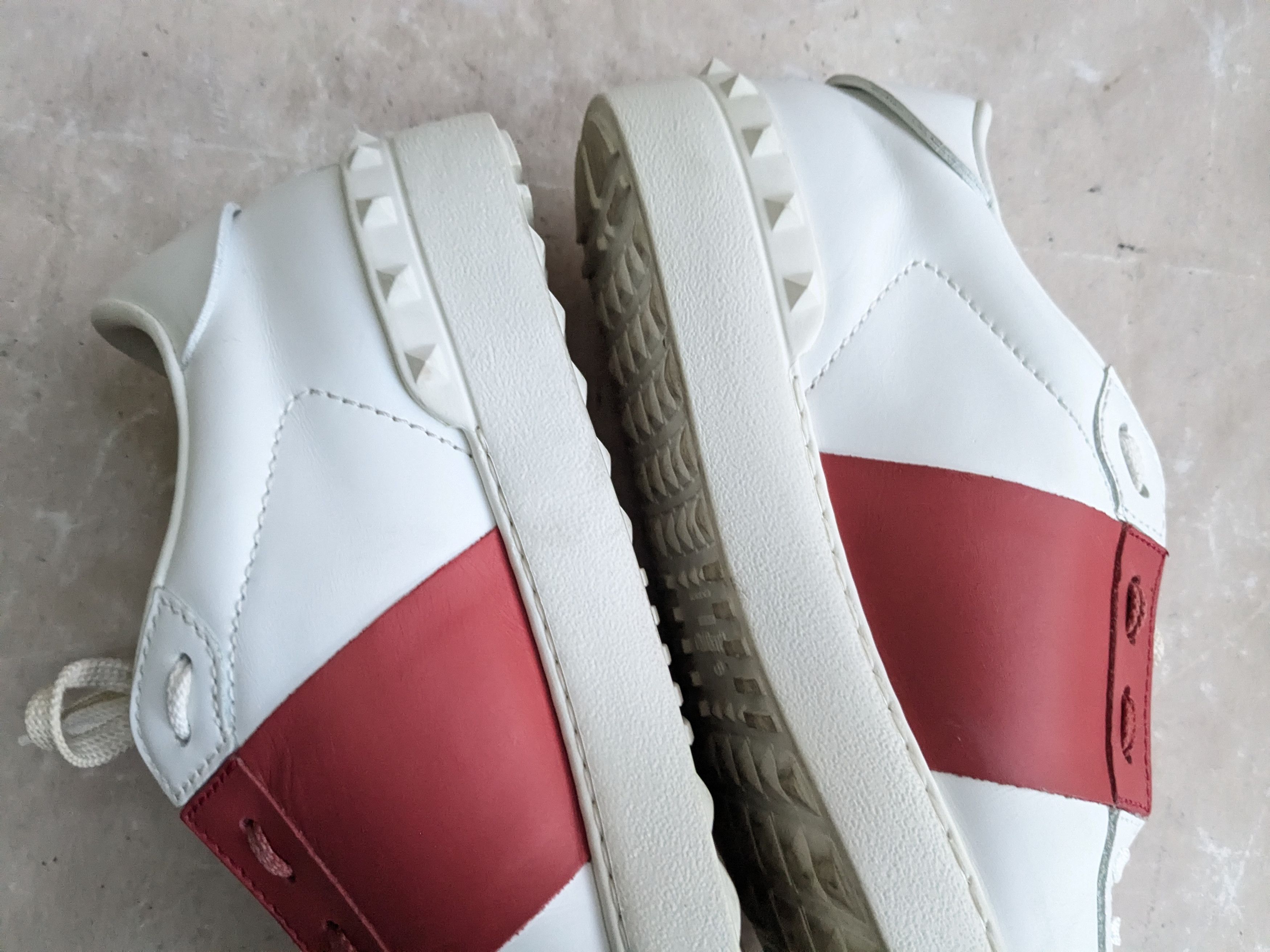 Valentino Valentino Rockstud Sneakers 9 42 Red White Low Tops Size US 9 / EU 42 - 13 Thumbnail