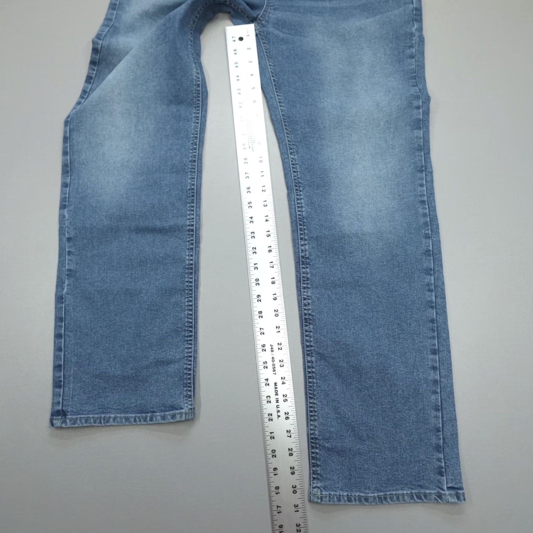 Buffalo David Bitton Buffalo David Bitton Jeans Relaxed Straight Jeans Men Size 32x32 Blue Denim 5-Pocket Design Stretch Comfort Autumn Winter Summer Spring Mens Size US 34 / EU 50 - 7 Thumbnail