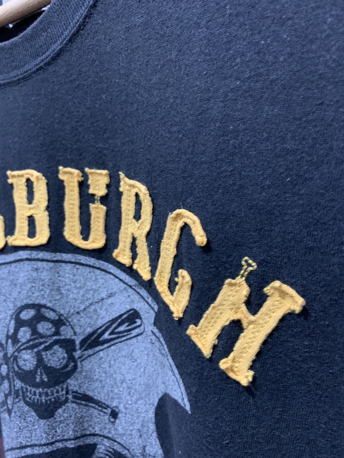 Uniqlo Vintage Y2K Uniclo MLB Pitttsburgh Pirates T-Shirt Size US XL / EU 56 / 4 - 6 Thumbnail