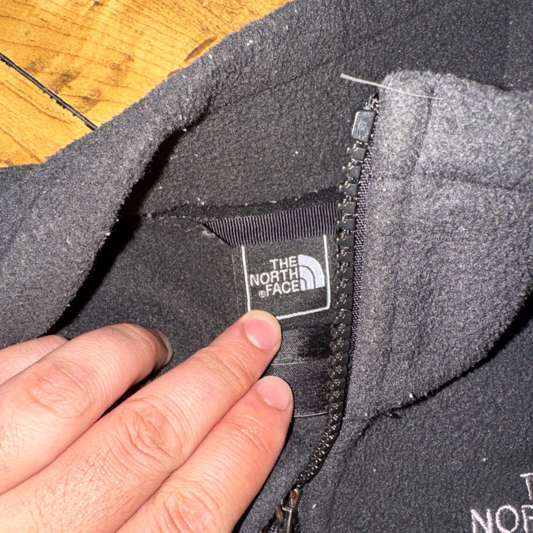 The North Face The North Face Women’s Full Zip Fleece Jacket Medium Black Outdoor Hiking - Womens - Jacket - M - Black - Full Zip - Fleece - Outdoor - The North Face Size M / US 6-8 / IT 42-44 - 4 Thumbnail