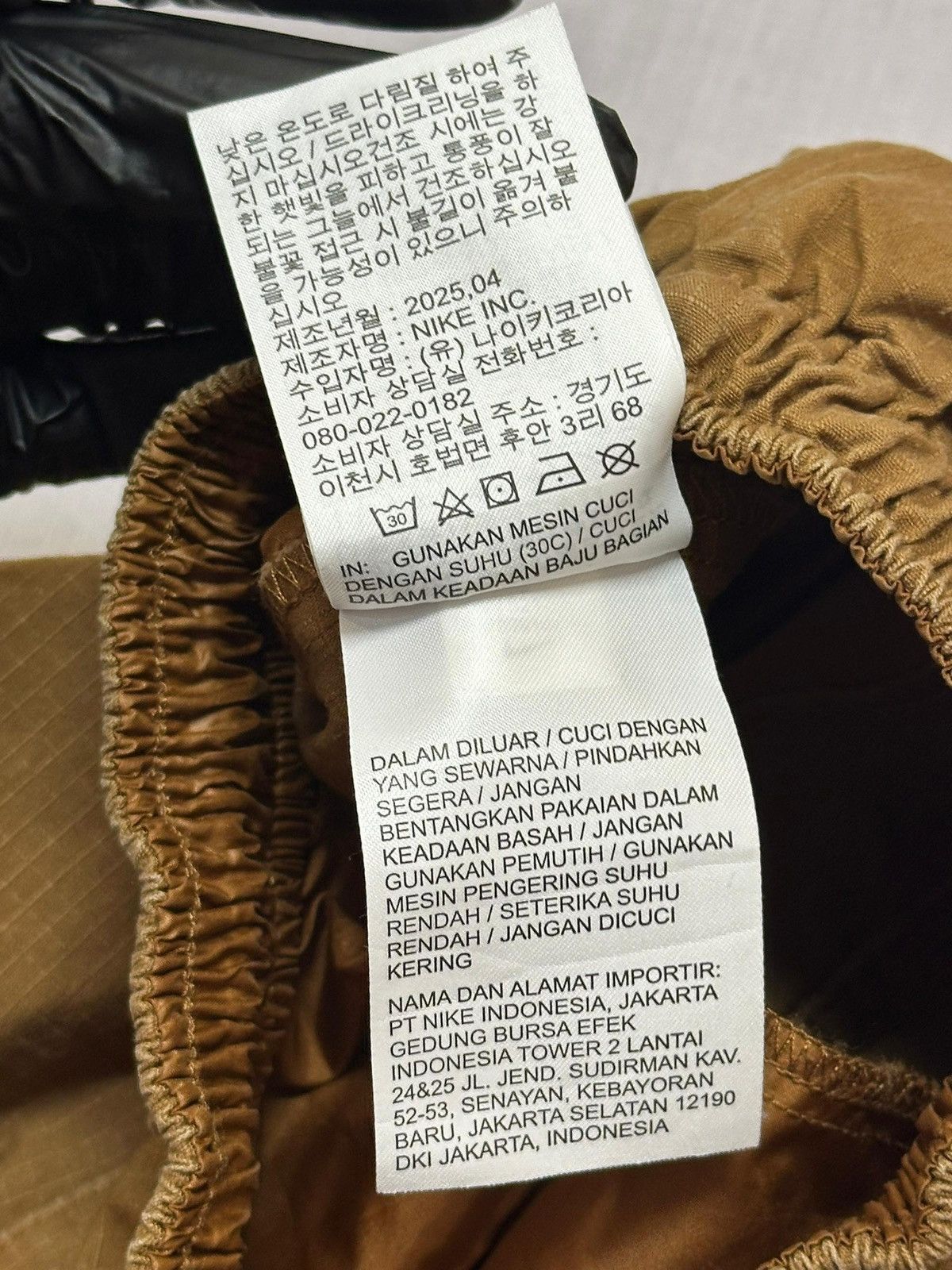 Nike Nike Sportswear Cargo Pants. Size US 28 / EU 44 - 17 Thumbnail