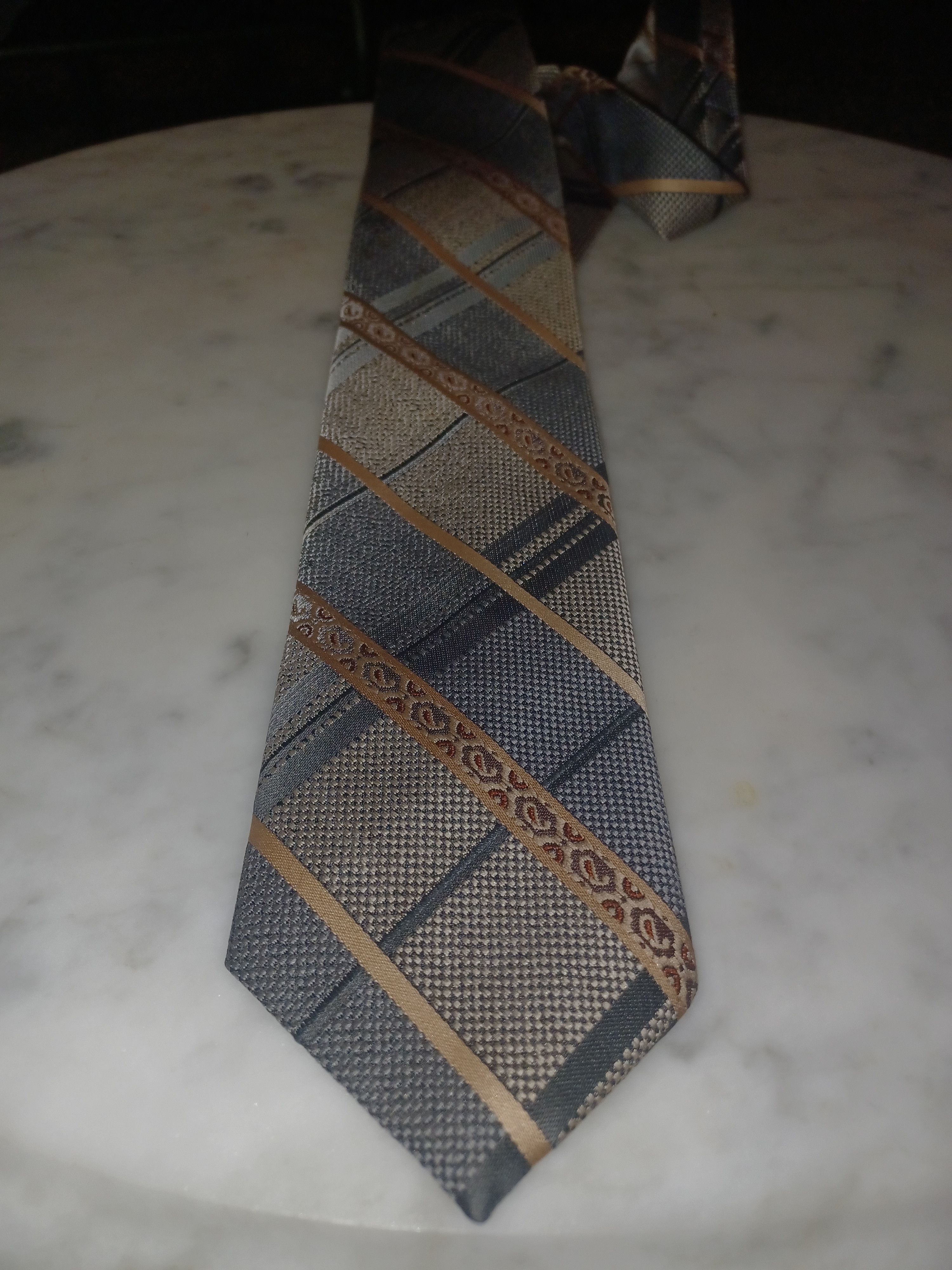 Other Contemporary from JC Penney Men's Tie Gray & Gold Size ONE SIZE - 3 Thumbnail