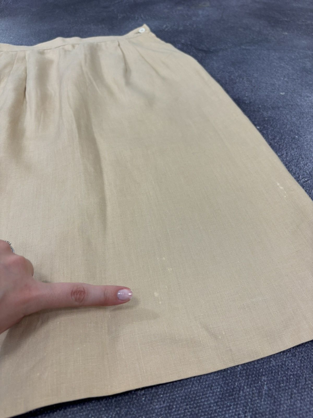 Valentino Vintage Valentino Beige/Yellow Italian Luxury Linen Skirt Size 32" / US 10 / IT 46 - 4 Thumbnail