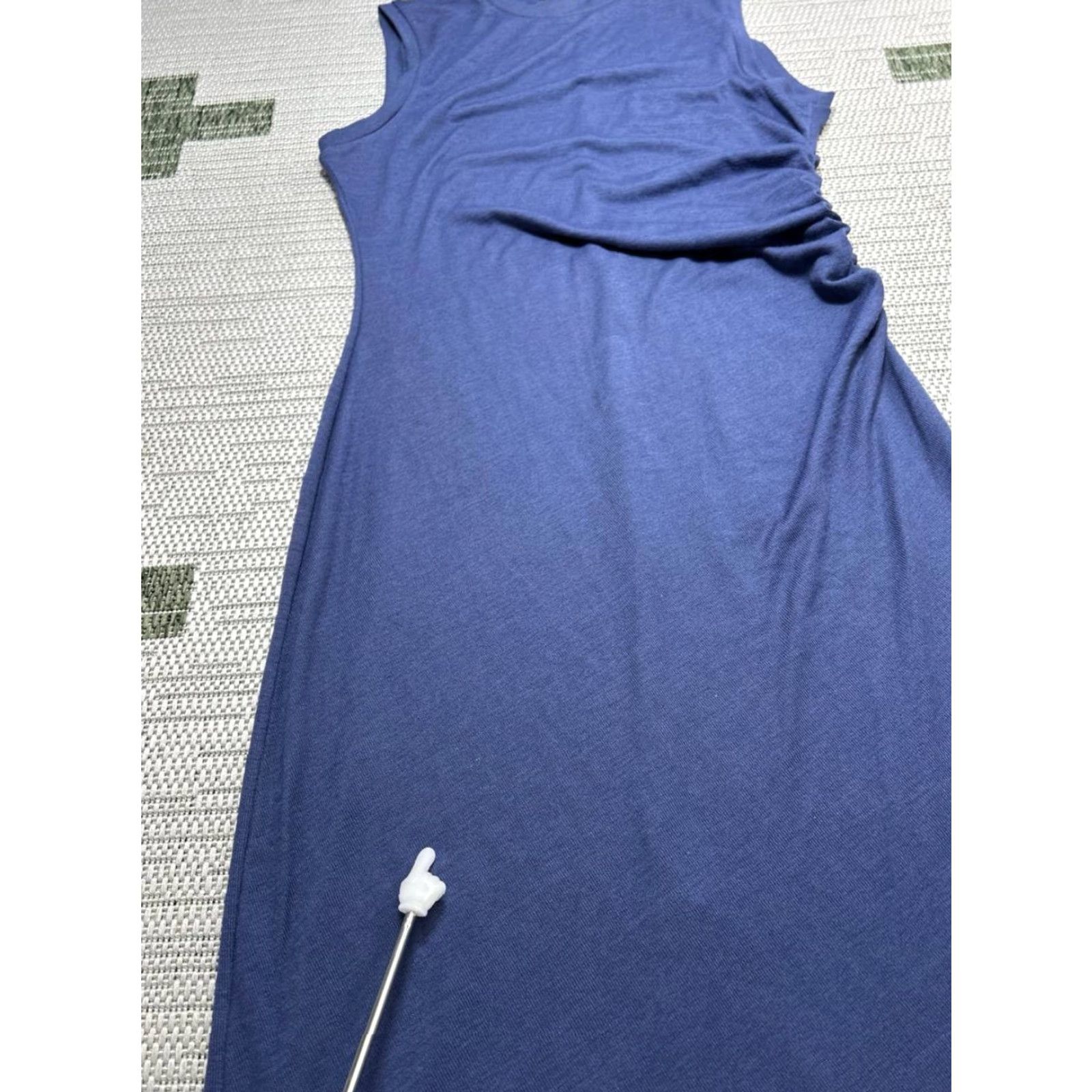 Vince Vince Dress Womens Medium Blue Bodycon Midi Wrap Sleeveless Crew Neck Casual Party/Cocktail Stretch 90s? Size M / US 6-8 / IT 42-44 - 6 Thumbnail