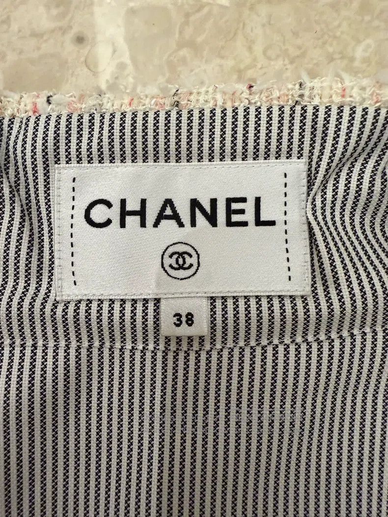 Chanel Chanel 18 white plaid tassel waisted mid-length jacket Size XS / US 0-2 / IT 36-38 - 3 Thumbnail