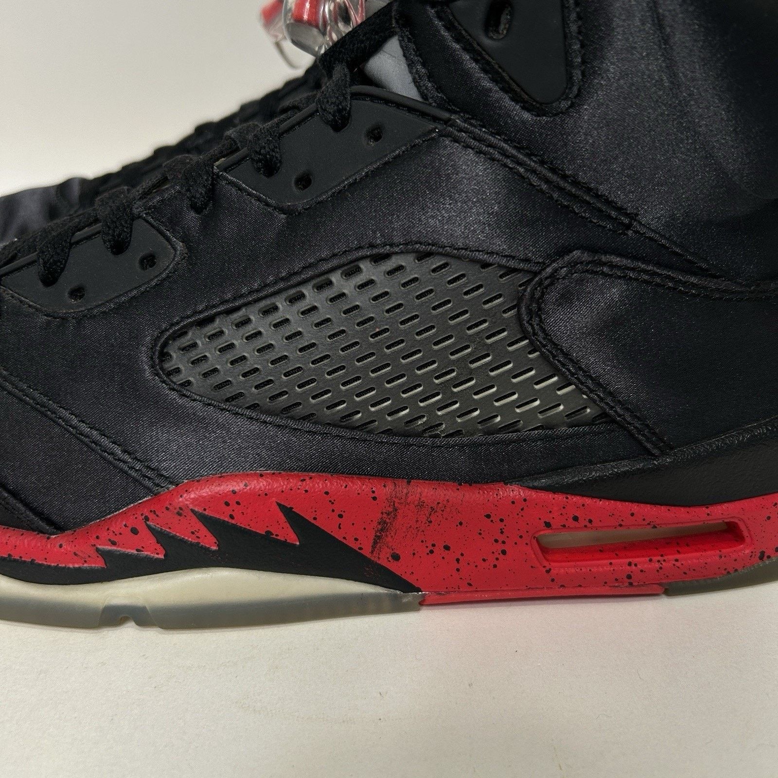 Nike Nike Air Jordan 5 V Retro “Satin Bred” Size US 13 / EU 46 - 8 Thumbnail