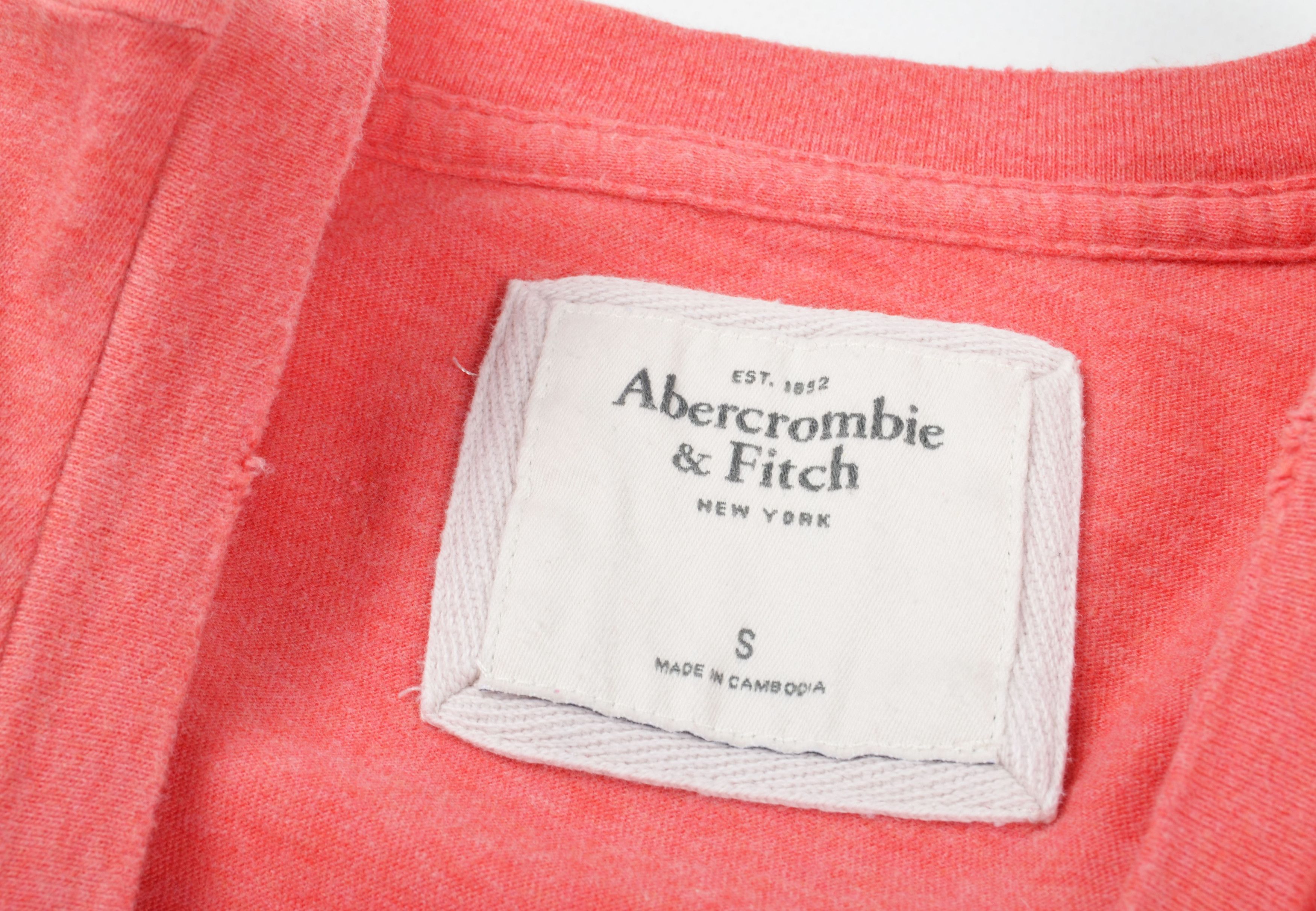 Abercrombie & Fitch Abercrombie & Fitch Y2K Fitch Varsity Coral Distressed Tee Size S / US 4 / IT 40 - 6 Thumbnail