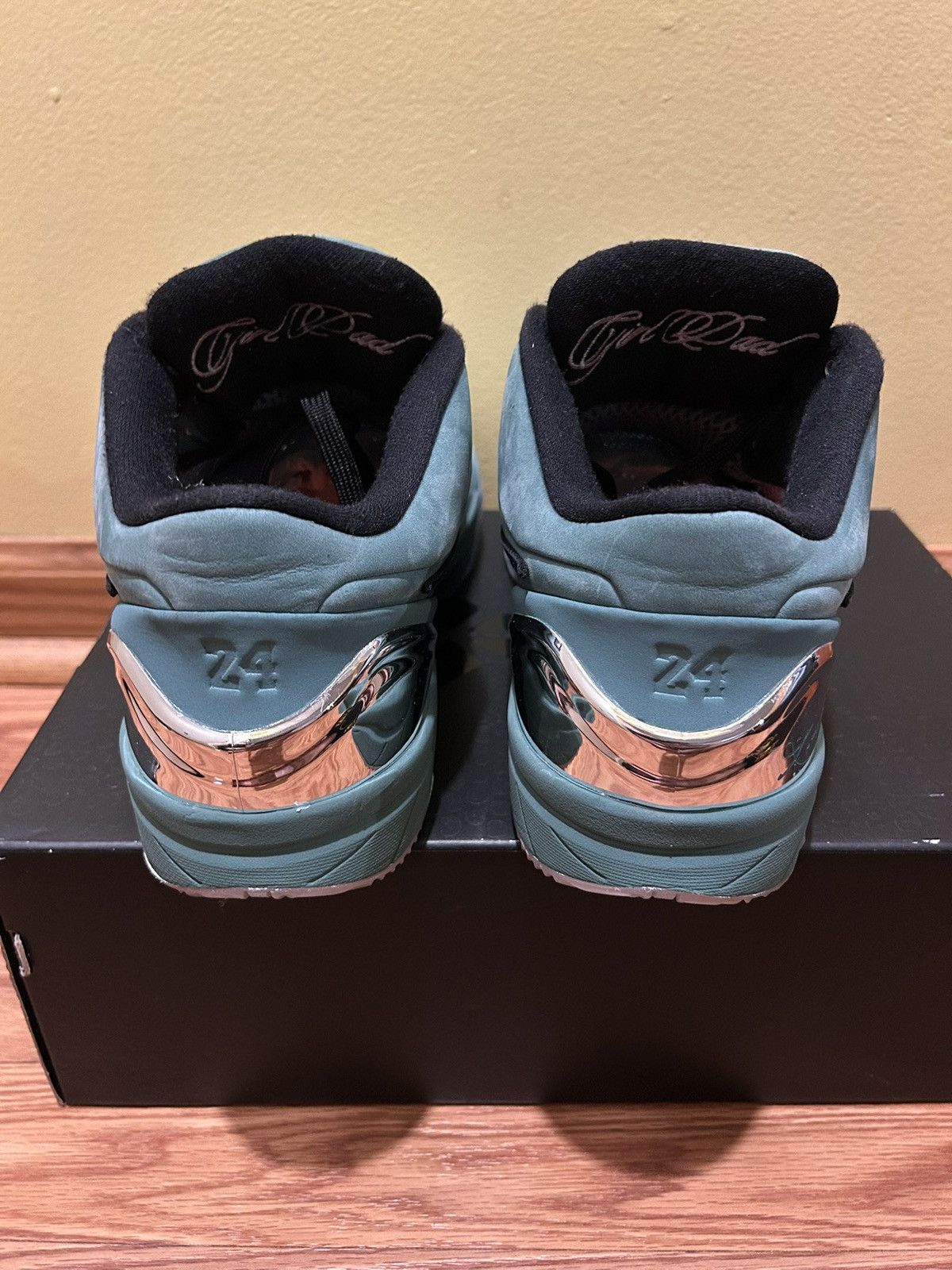 Nike Size 12 - Kobe 4 Girl Dad FQ3545-300 IN HAND NEXT DAY SHIP Size US 12 / EU 45 - 4 Thumbnail