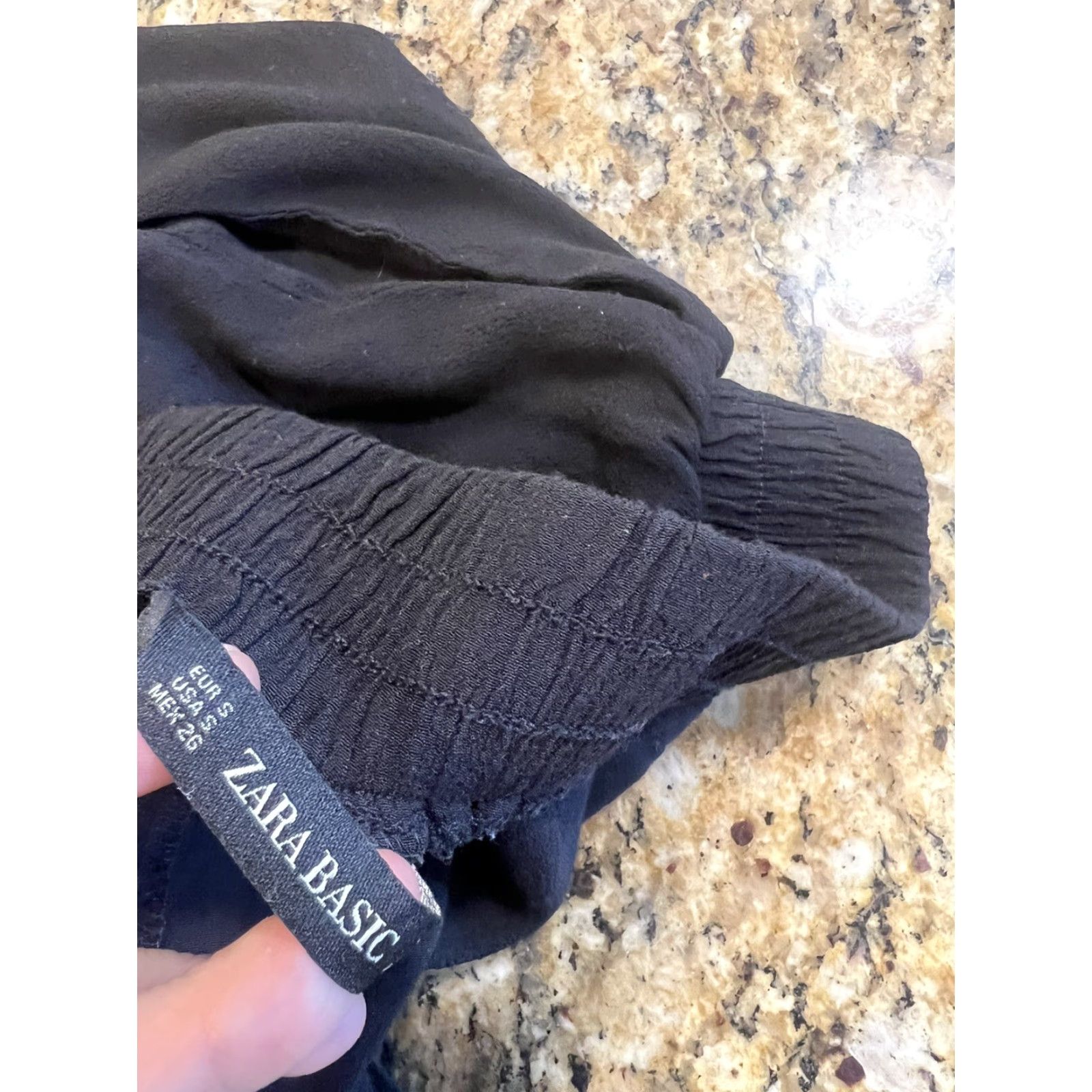 Zara Zara Shorts Women S Black Flowys Flowing? (Note: original words rearranged) Size 28" / US 6 / IT 42 - 4 Thumbnail