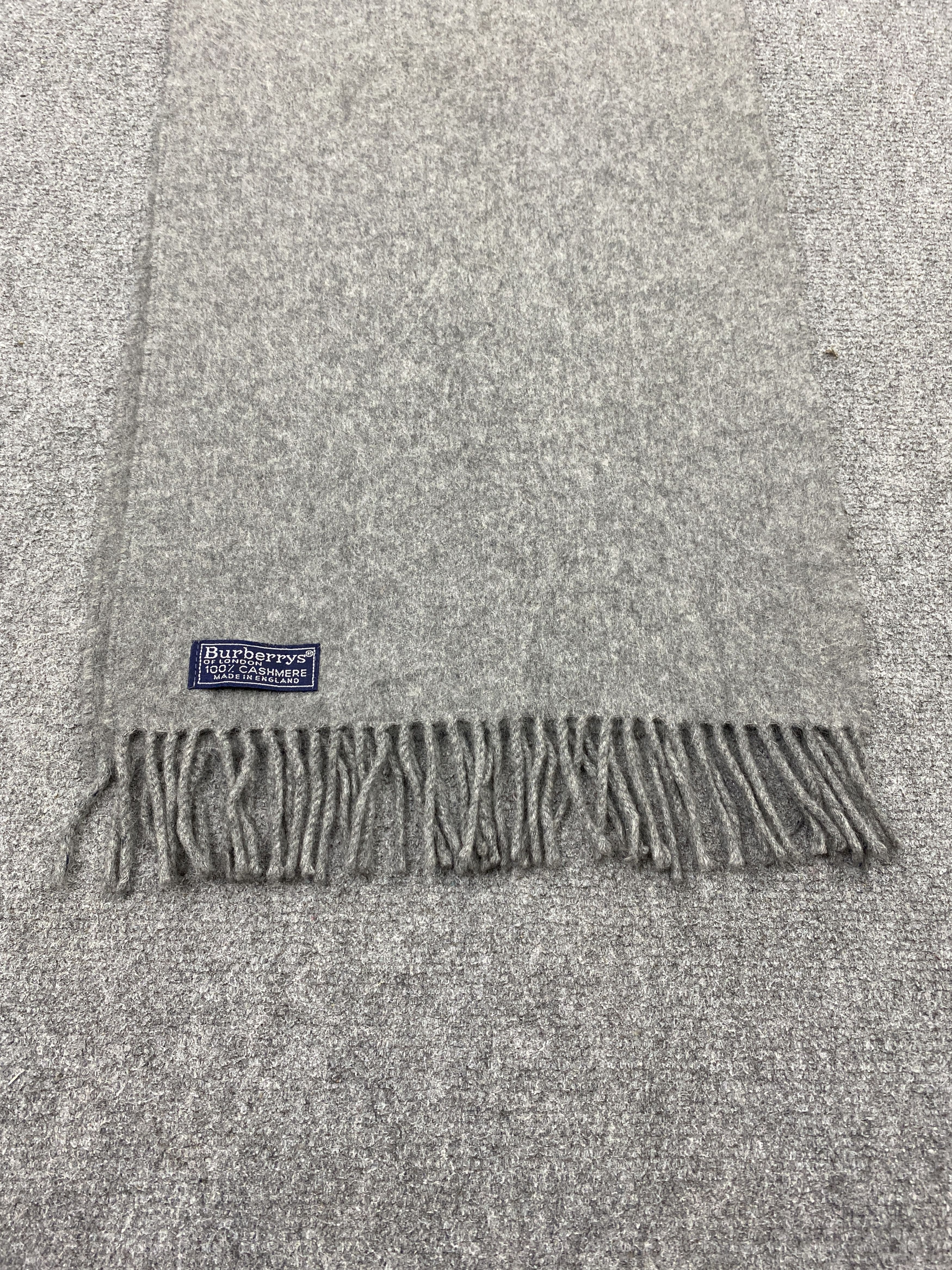 Burberry Vintage Burberrys Cashmere Scarf Muffler Neckwear -SC0011 Size ONE SIZE - 4 Thumbnail