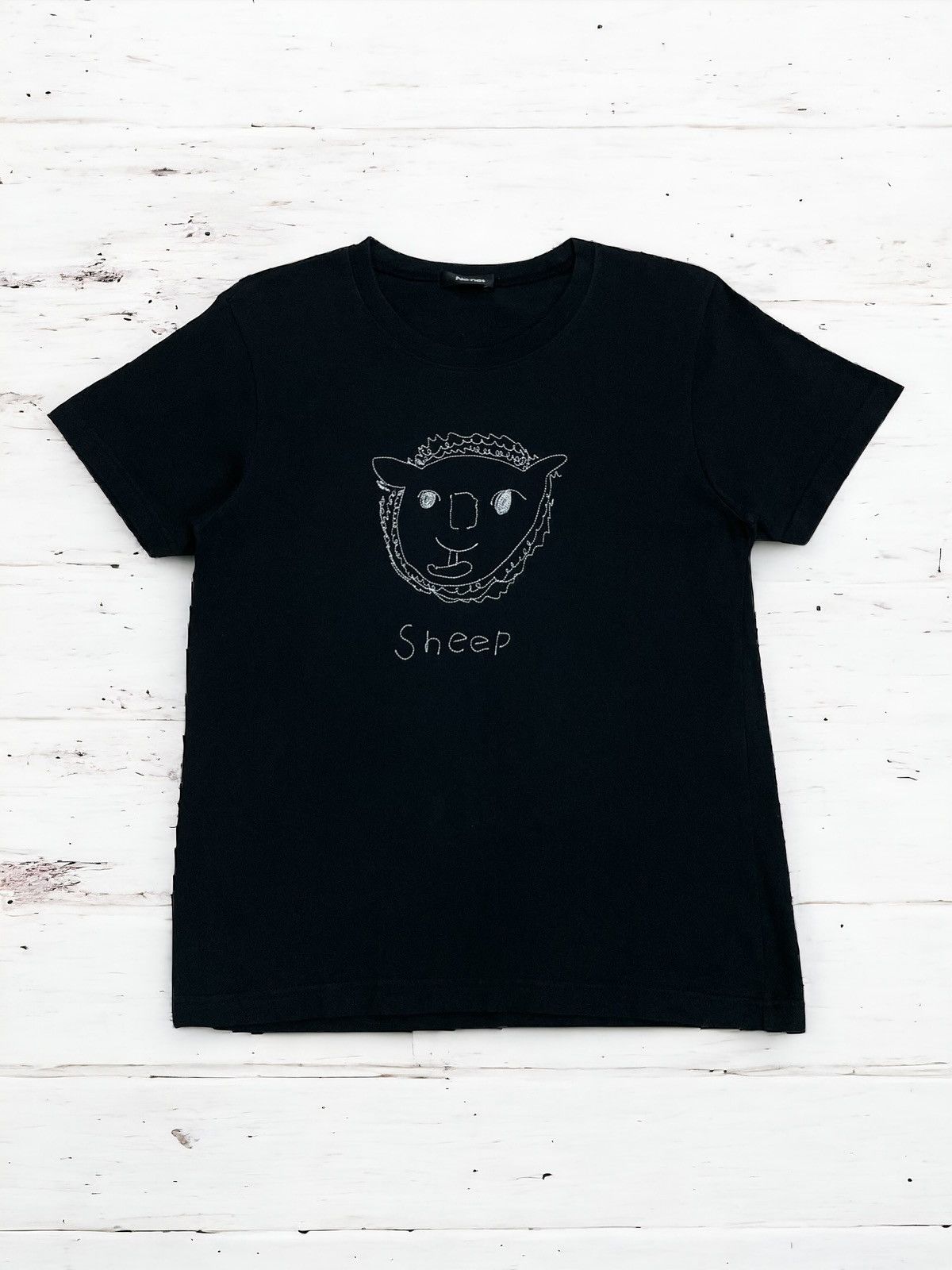 Ne-Net Embroid Sheep Issey Line Style Tee