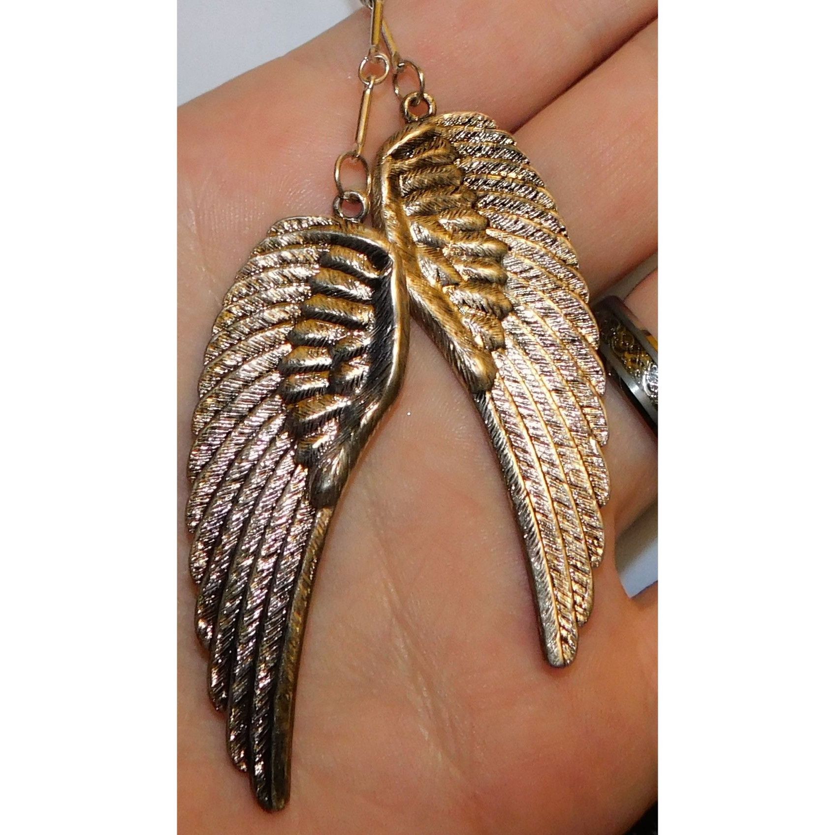 Other Whimsical Religious Silver Tone Angel Wing Necklace Size ONE SIZE - 1 Thumbnail