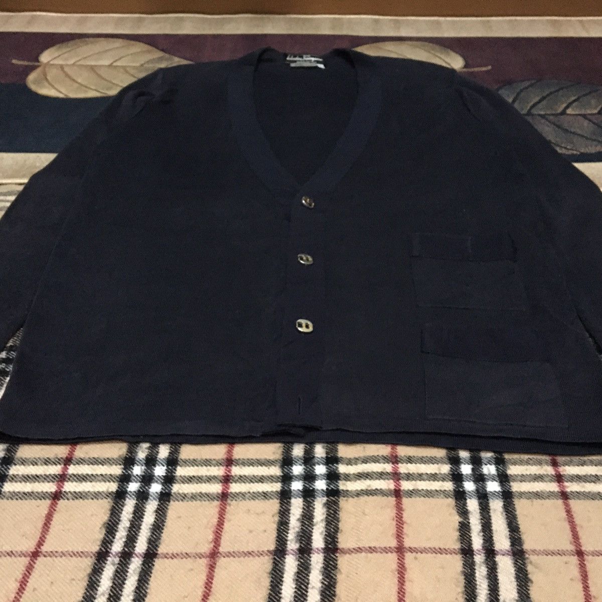 Salvatore Ferragamo SALVATORE FERRAGAMO Button Up Plain Cardigan Size M / US 6-8 / IT 42-44 - 3 Thumbnail