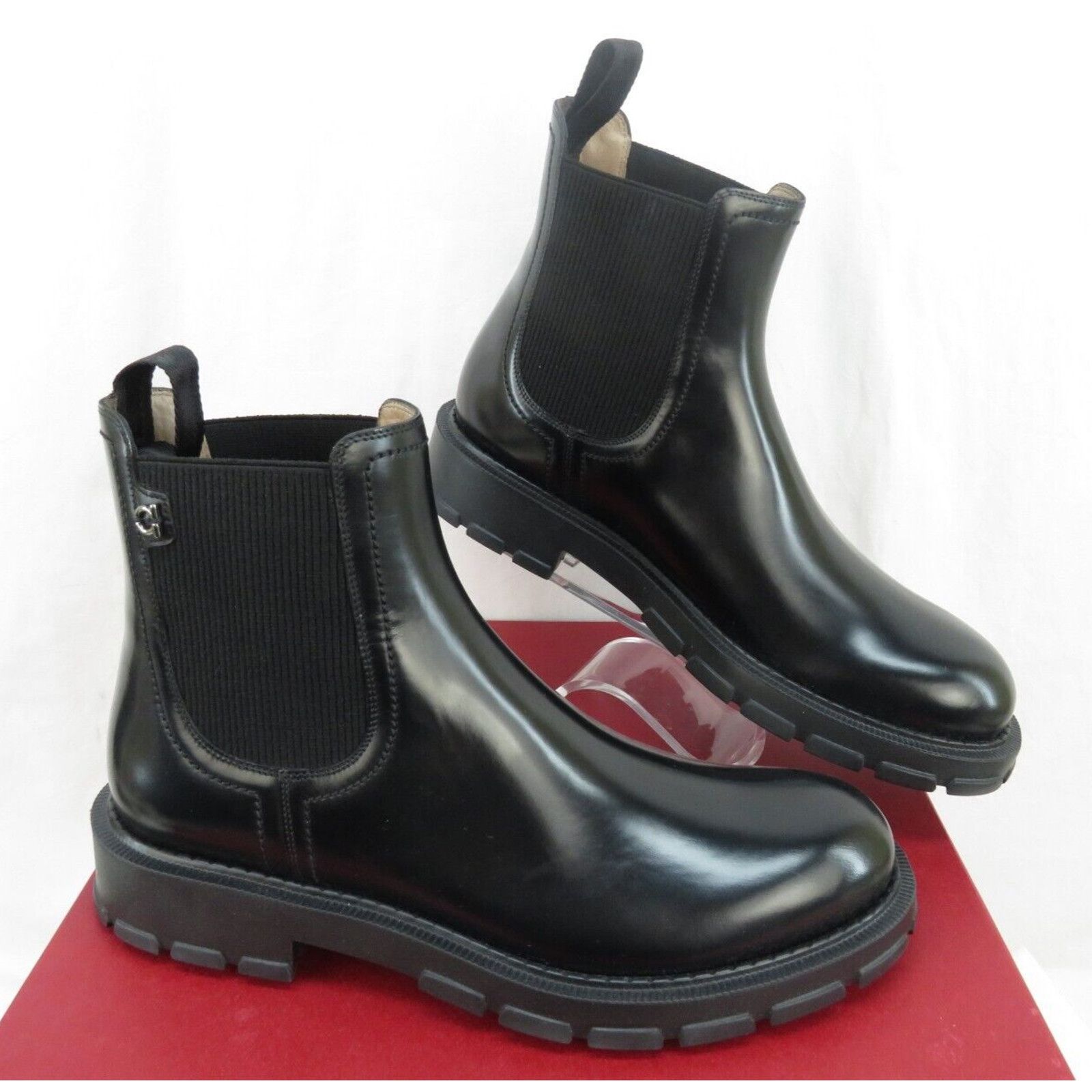 Salvatore Ferragamo IAGO BLACK LEATHER GANCINI PULL CHELSEA ANKLE BOOTS 11 E Size US 11 / EU 44 - 8 Thumbnail