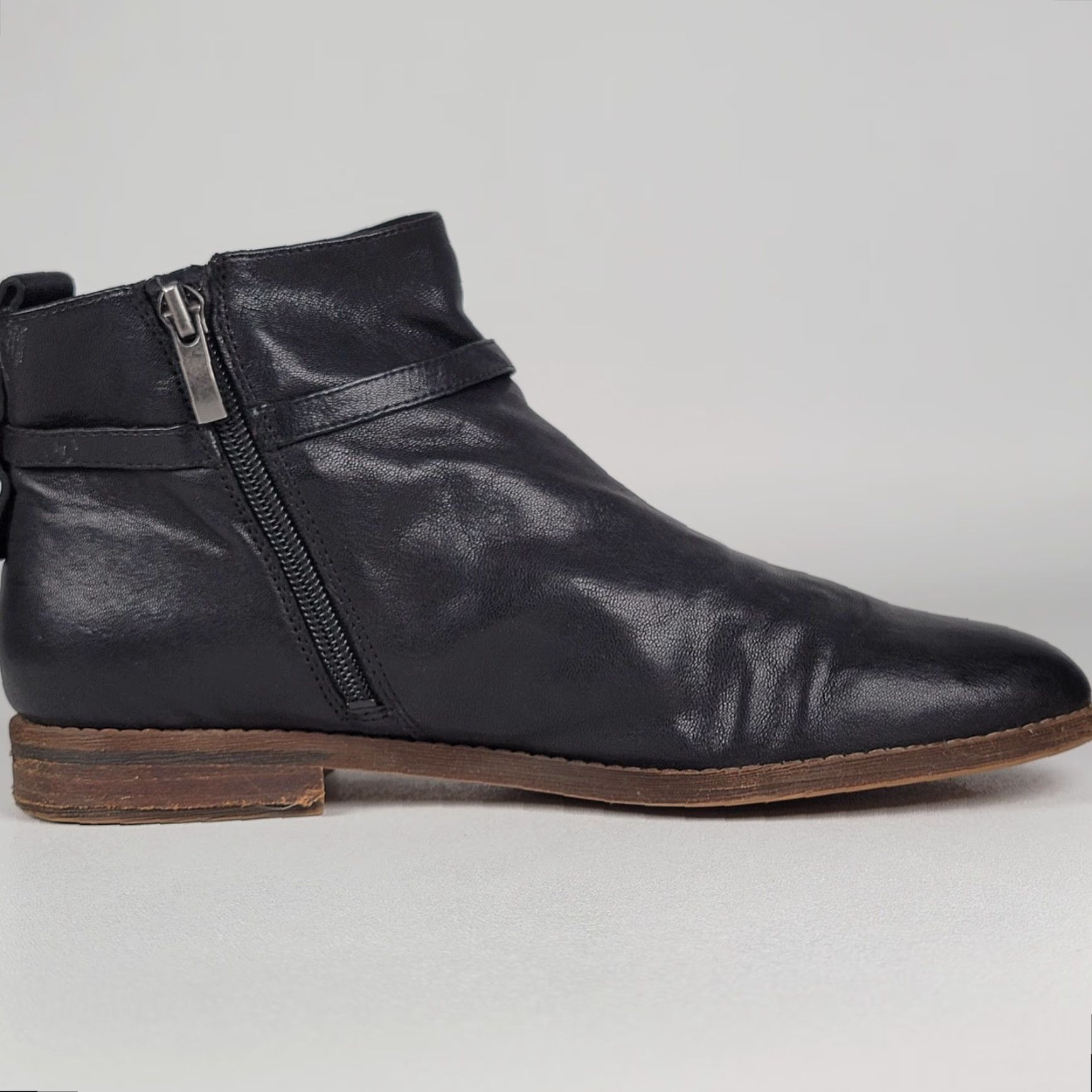 Franco Sarto Franco Sarto Z10823* Black Leather Booties Women Size 9 M Bootie Size US 7 / IT 37 - 5 Thumbnail