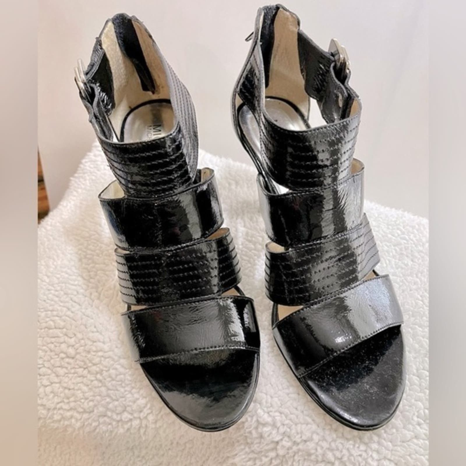 Michael Kors Michael Kors Black Patent Leather T-strap Heels Size US 8.5 / IT 38.5 - 1 Thumbnail