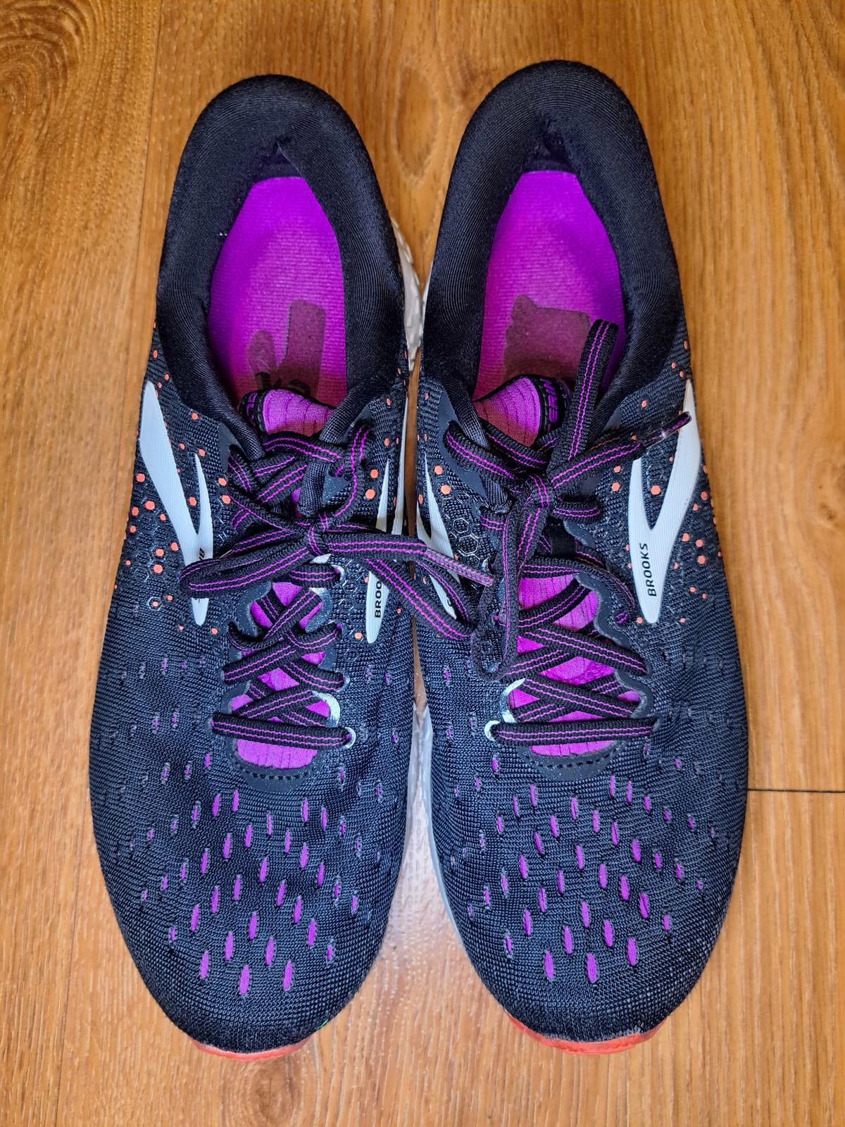 Brooks Brooks Running Shoes Womens Size 10 Glycerin 17 Black Size US 10 / IT 40 - 7 Thumbnail