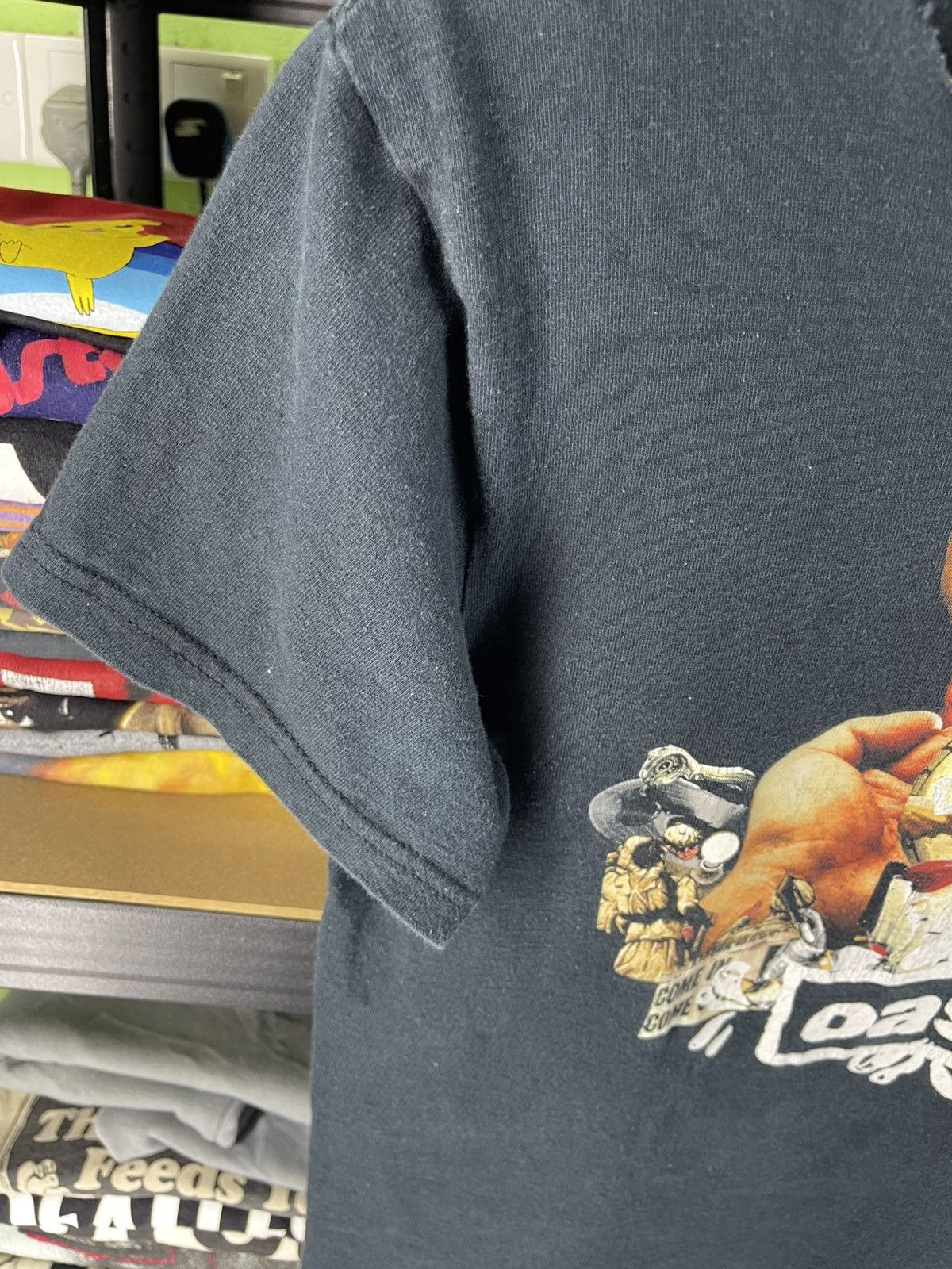 Band Tees 2000s vintage Oasis Dig Out Your Soul Atomic Collage t-shirt Size US M / EU 48-50 / 2 - 7 Thumbnail