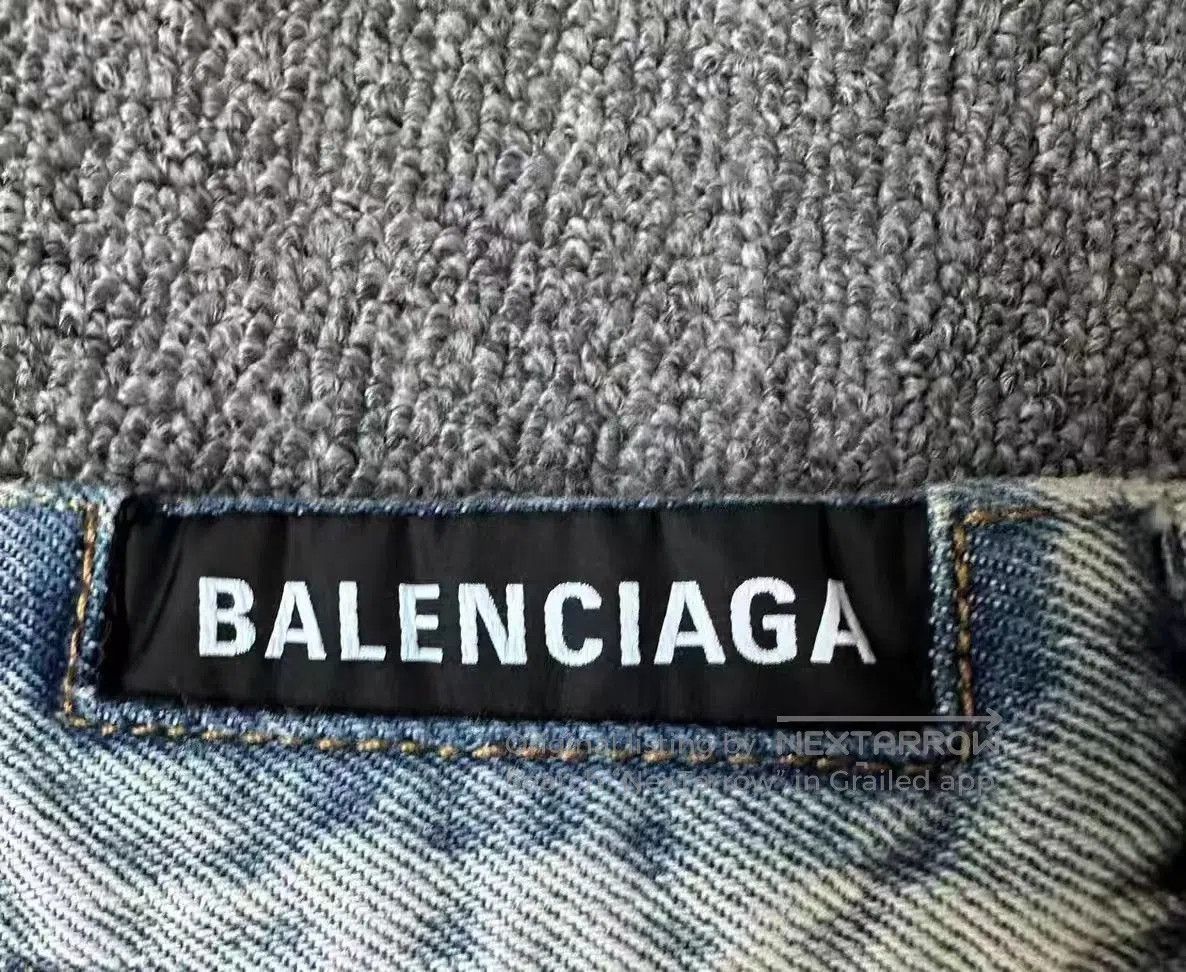 Balenciaga Balenciaga FW22 High-Waist Baggy Jeans. Size US 38 / EU 54 - 6 Thumbnail