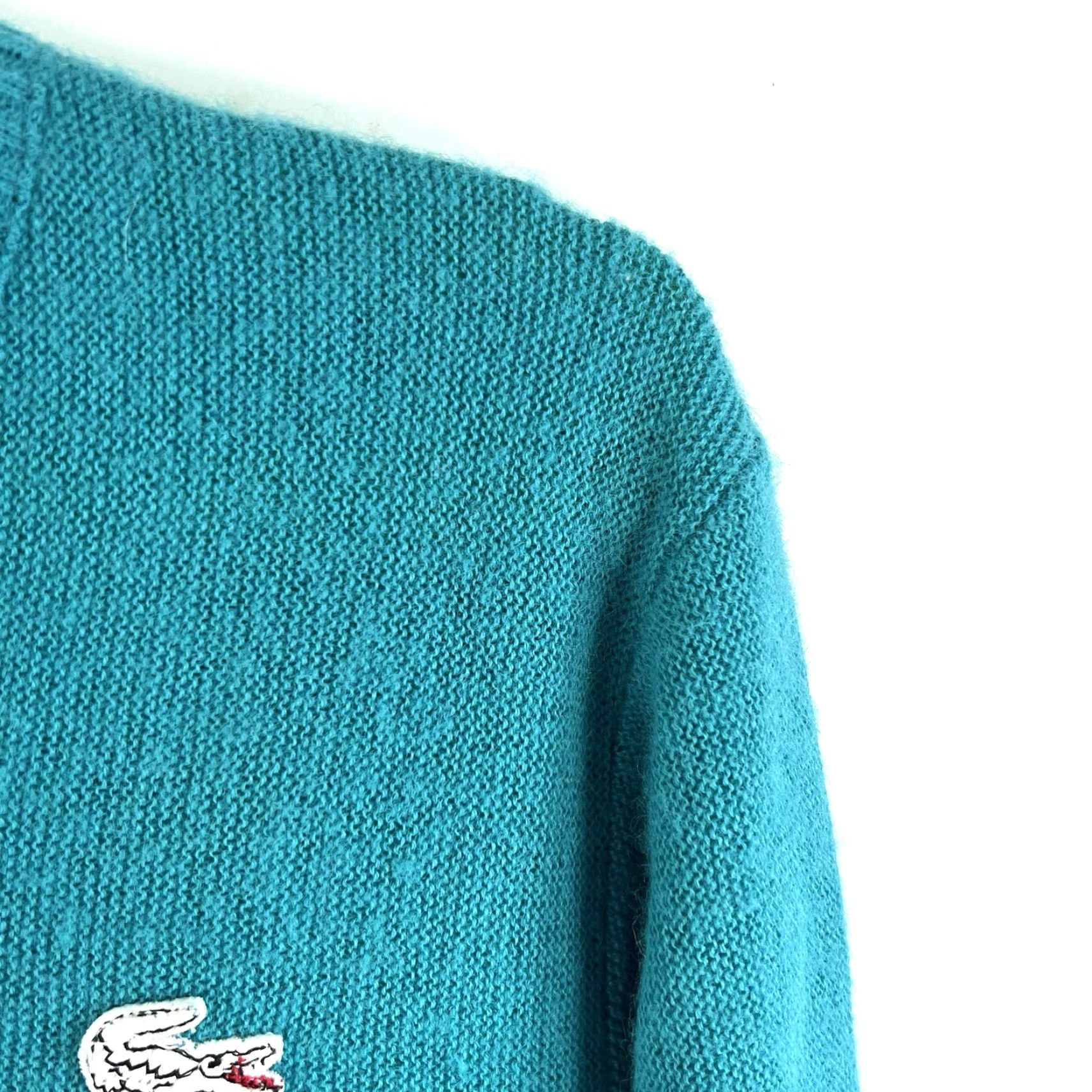 Lacoste VINTAGE Lacoste Women’s Logo V-Neck Sweater Green Size 36 100% Acrylic Casual Long Sleeve Pullover Size XS / US 0-2 / IT 36-38 - 2 Thumbnail