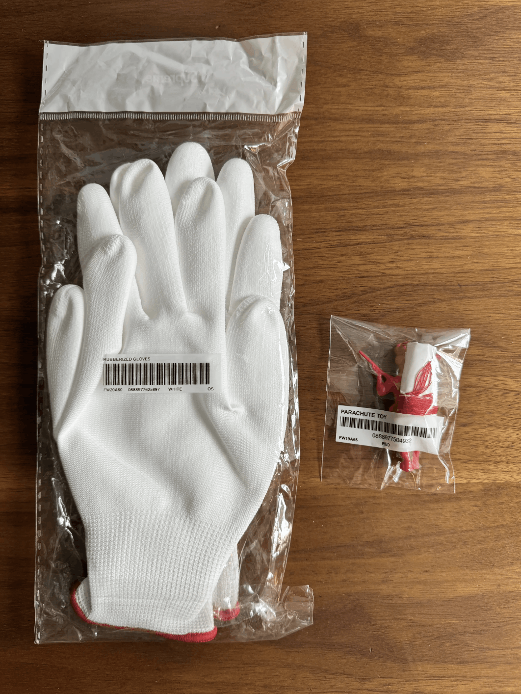 Supreme Rubberized Gloves, Parachute Toy, Candy Necklace Size ONE SIZE - 2 Thumbnail