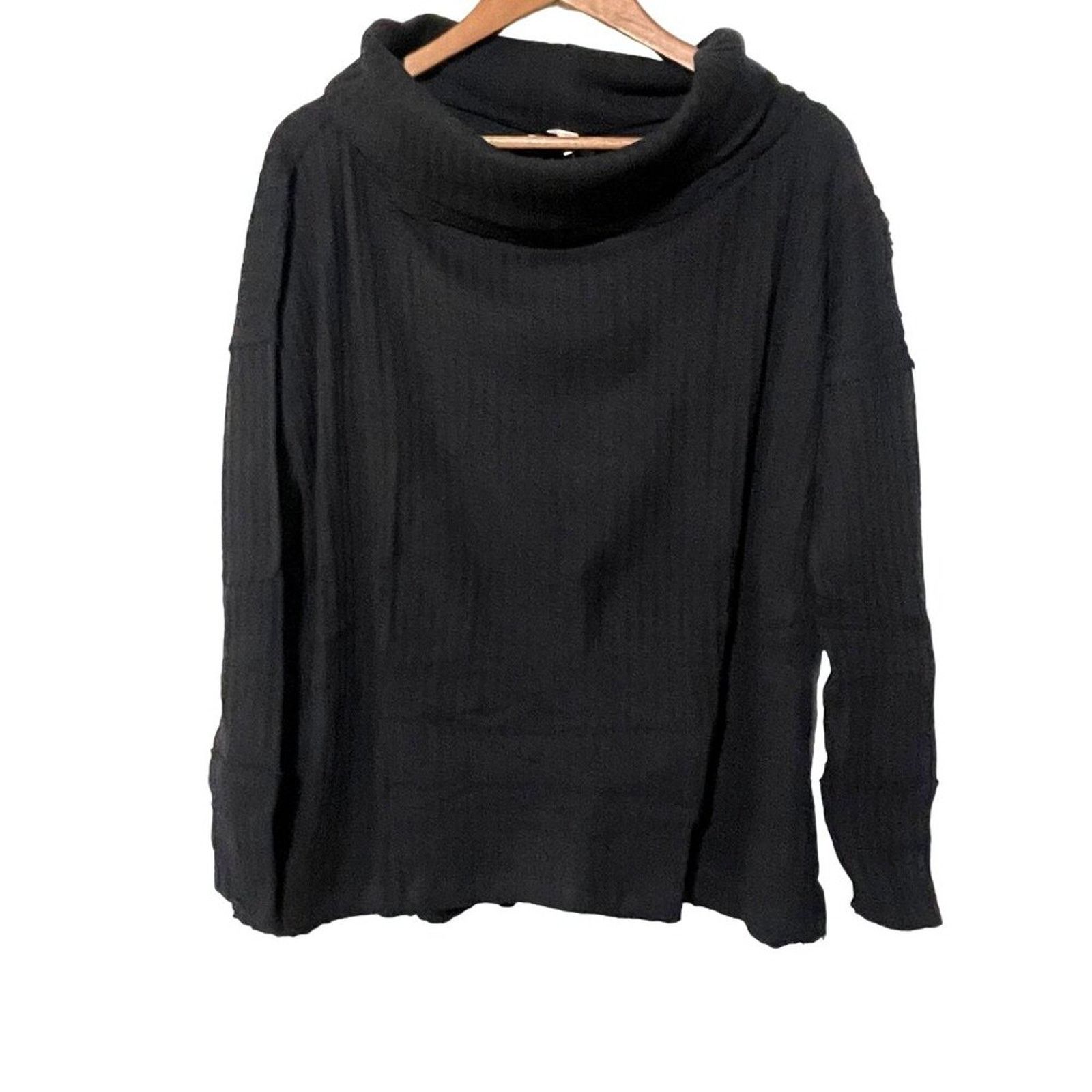 Free People Free People Shirt Women's XS NWT Cowl Neck Black Thermal Size XS / US 0-2 / IT 36-38 - 1 Thumbnail