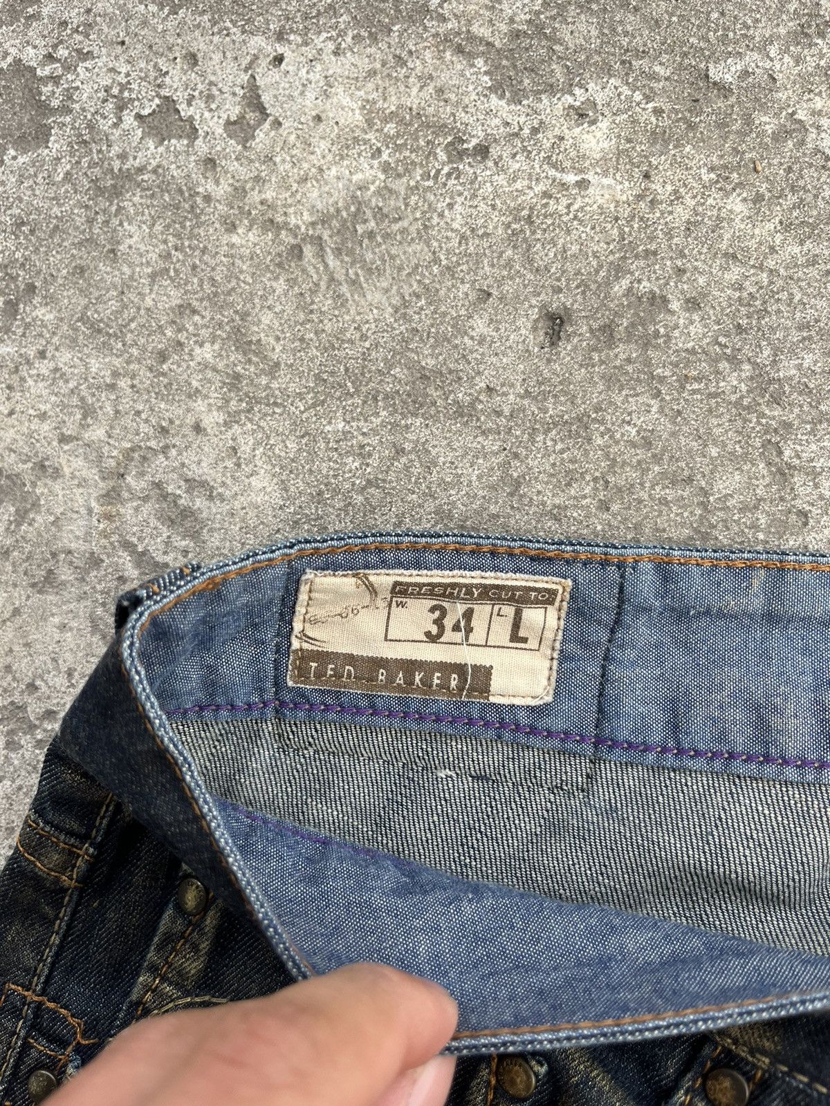 Japanese Brand Dirty Painted Distressed Thrashed Faded Baggy Jeans Y2K Pant Size US 34 / EU 50 - 4 Thumbnail