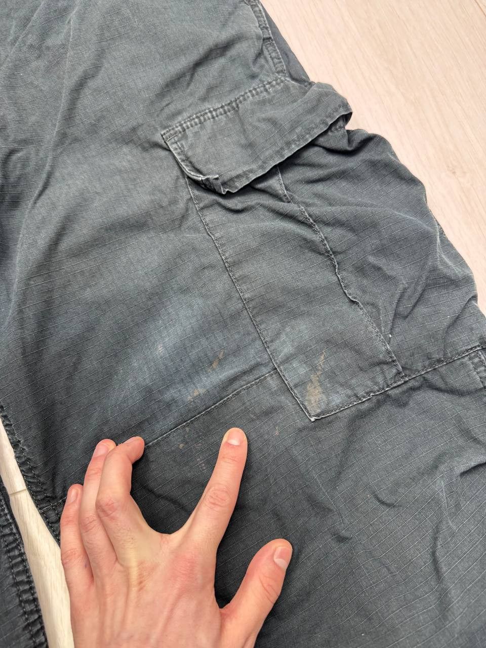 Carhartt Vintage black carhartt cargo pants workwear size 34 x 32 Size US 34 / EU 50 - 13 Thumbnail