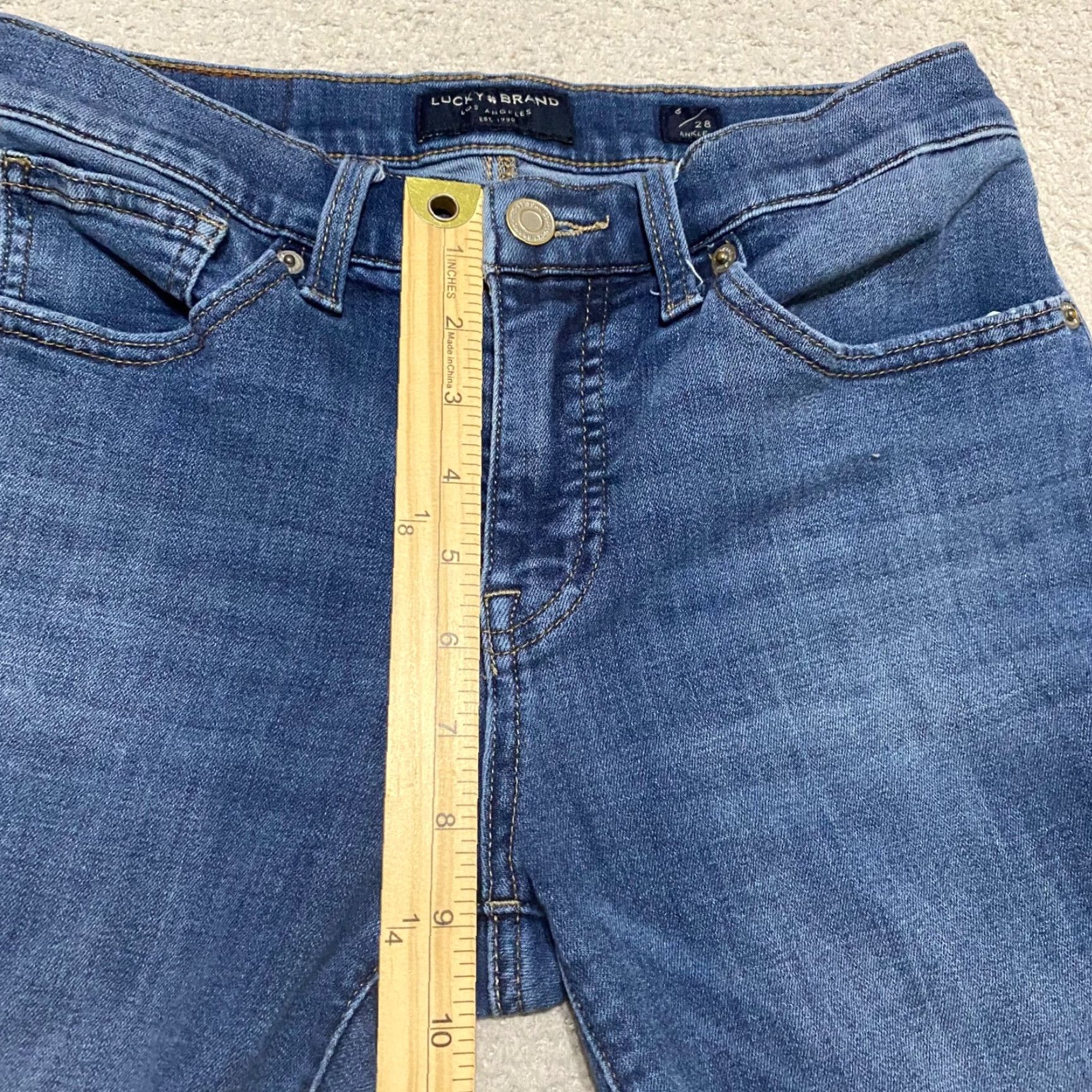 Lucky Brand Lucky Brand Jeans Slim Skinny Mid Rise Ava Crop Blue Denim Womens 6 Regular 24 Inseam 5-Pocket Stretch Cotton Polyester Spandex Viscose N/A Size 28" / US 6 / IT 42 - 7 Thumbnail