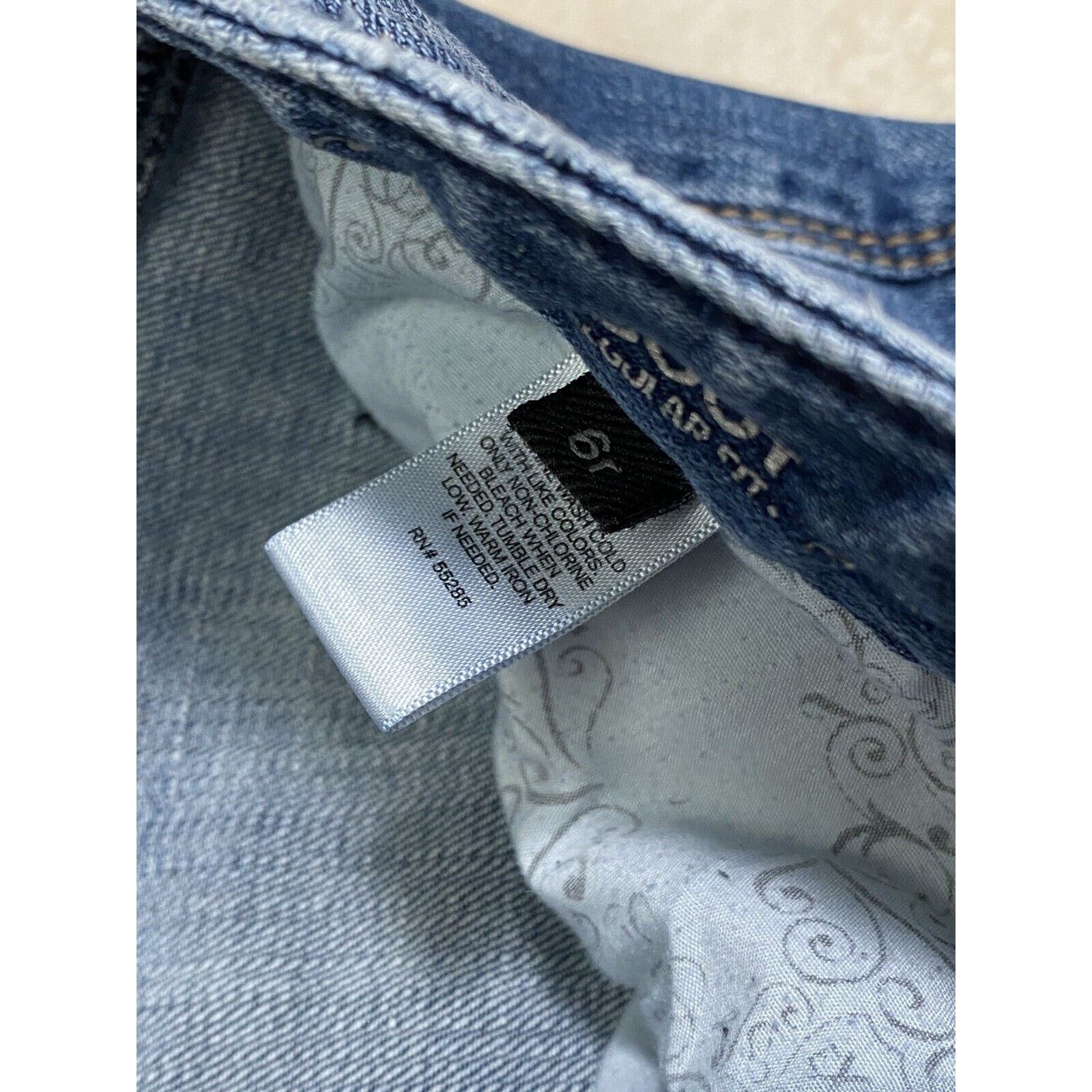 Express Express Jeans Size 6 Boot Cut Dark Wash Blue Denim Y2K Size 28" / US 6 / IT 42 - 4 Thumbnail