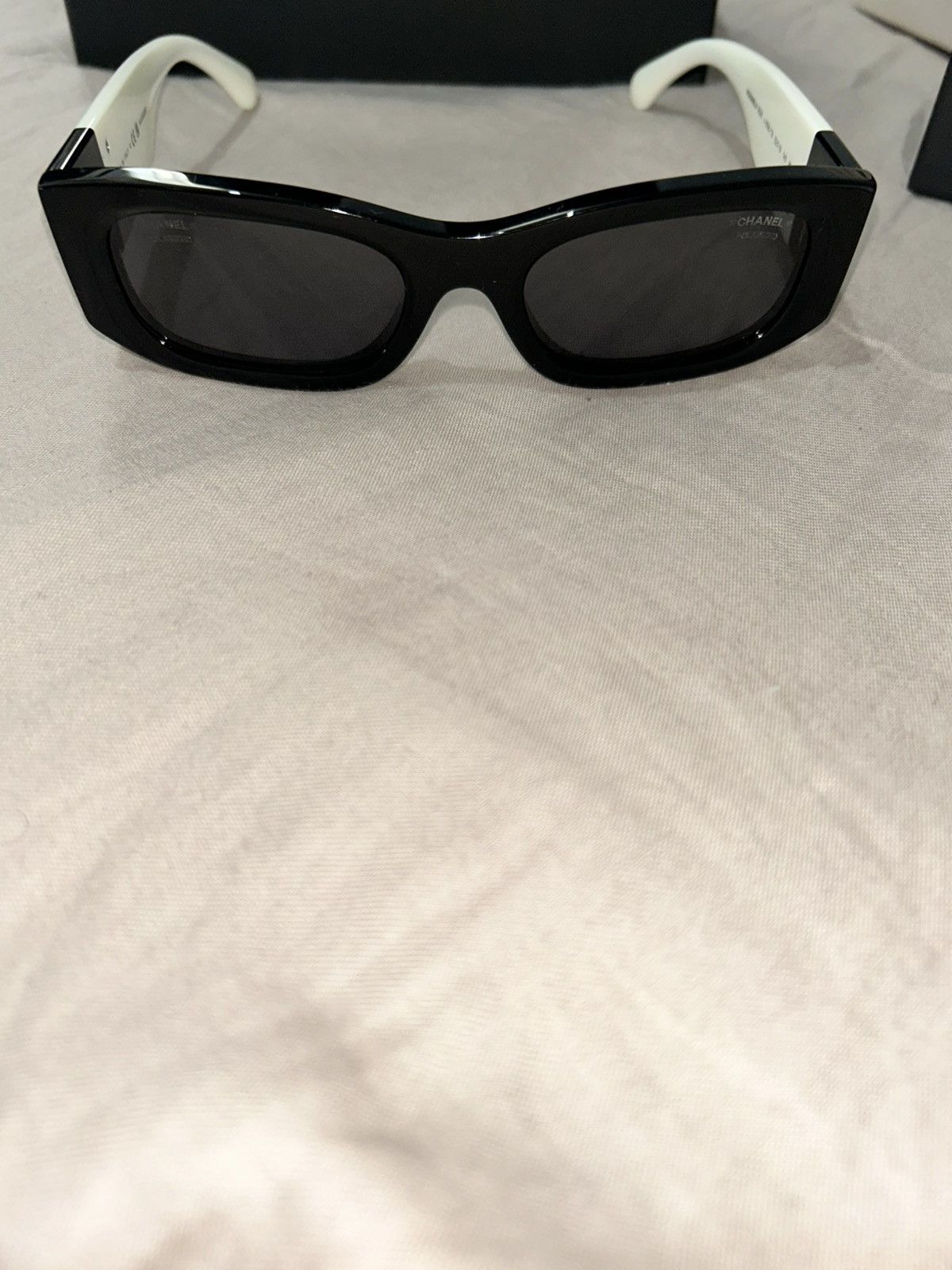 Chanel Chanel Rectangle Sunglasses 5525 – Black & White Size ONE SIZE - 6 Thumbnail