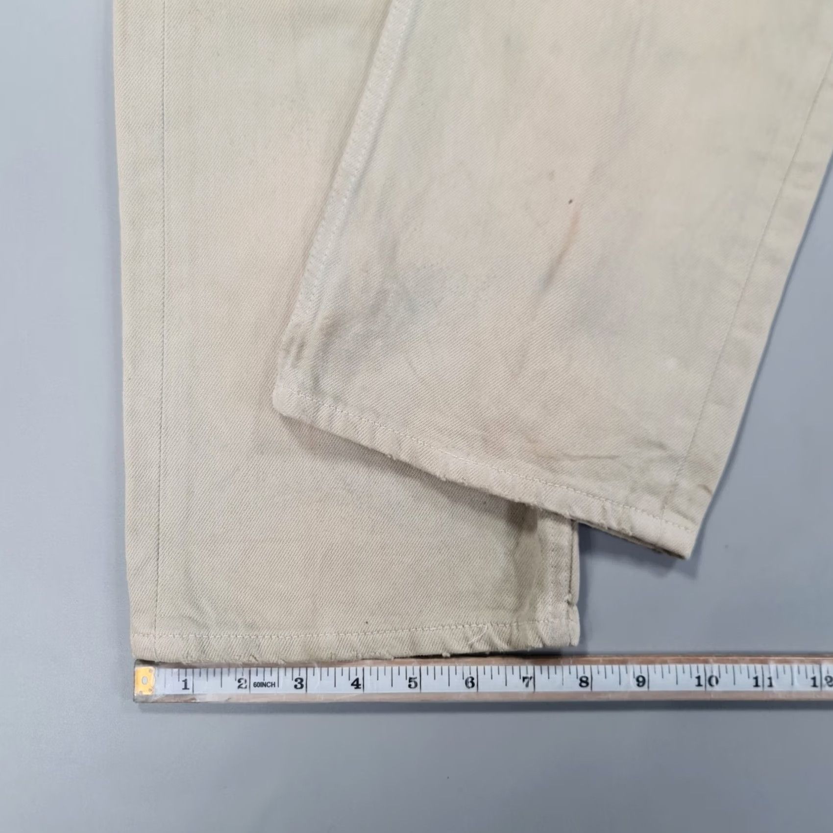 Levi's VINTAGE Levi's 501 Jeans Mens Straight 90s W31 L32 Ivory Distressed Paint USA Made Size US 31 - 6 Thumbnail