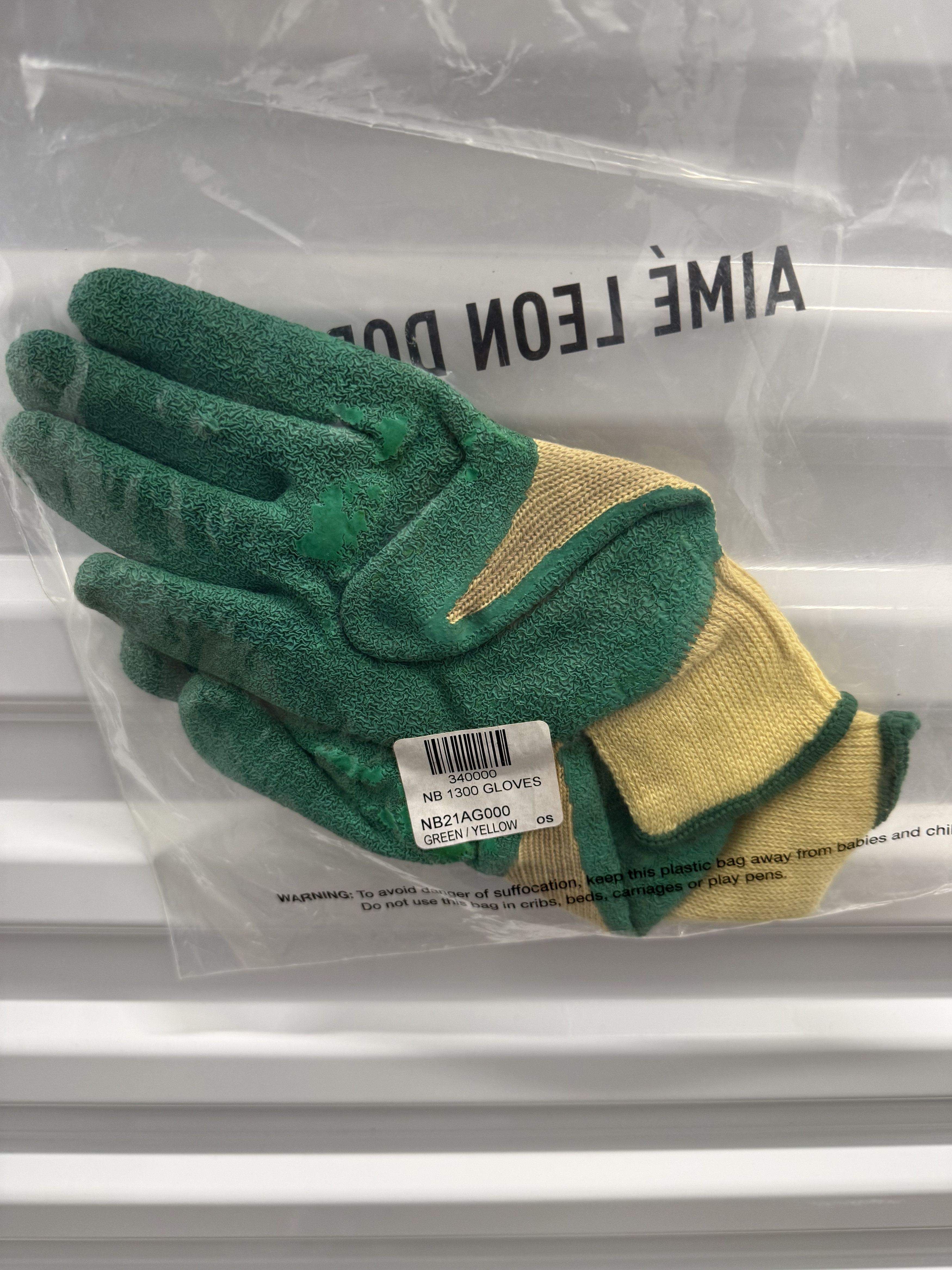 Aime Leon Dore × New Balance Aime Leon Dore ALD / New Balance Gardening Gloves Size ONE SIZE - 2 Thumbnail