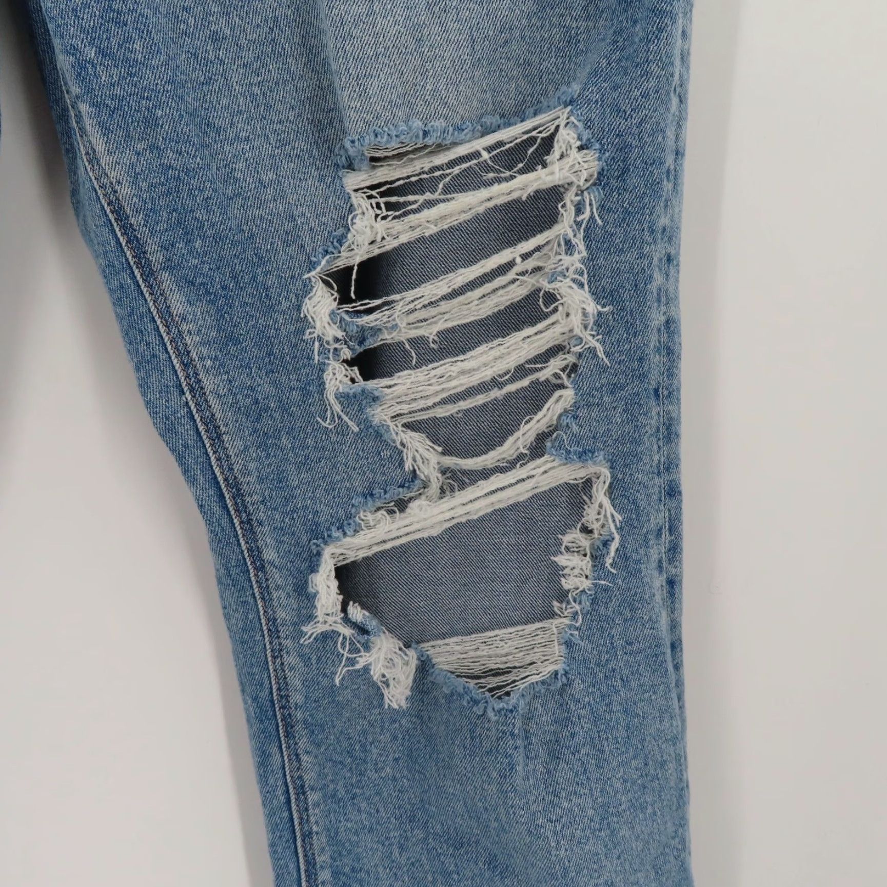 American Eagle Outfitters American Eagle Outfitters Women 12 Highest Rise 90s Boyfriend Distressed Blue Denim Jeans Size 34" / US 12 / IT 48 - 5 Thumbnail