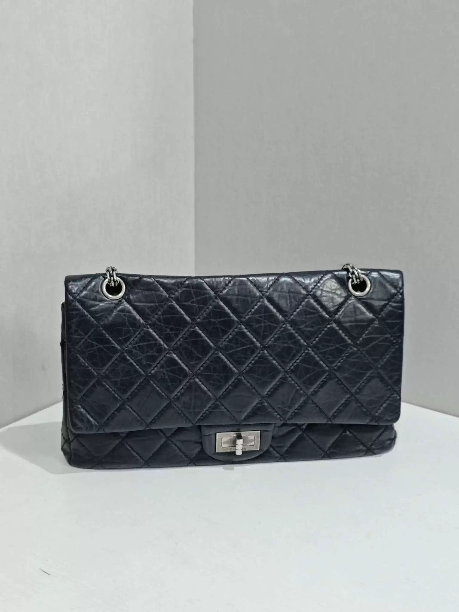 Chanel Pre-loved Bag Very good condition Size ONE SIZE - 1 Thumbnail