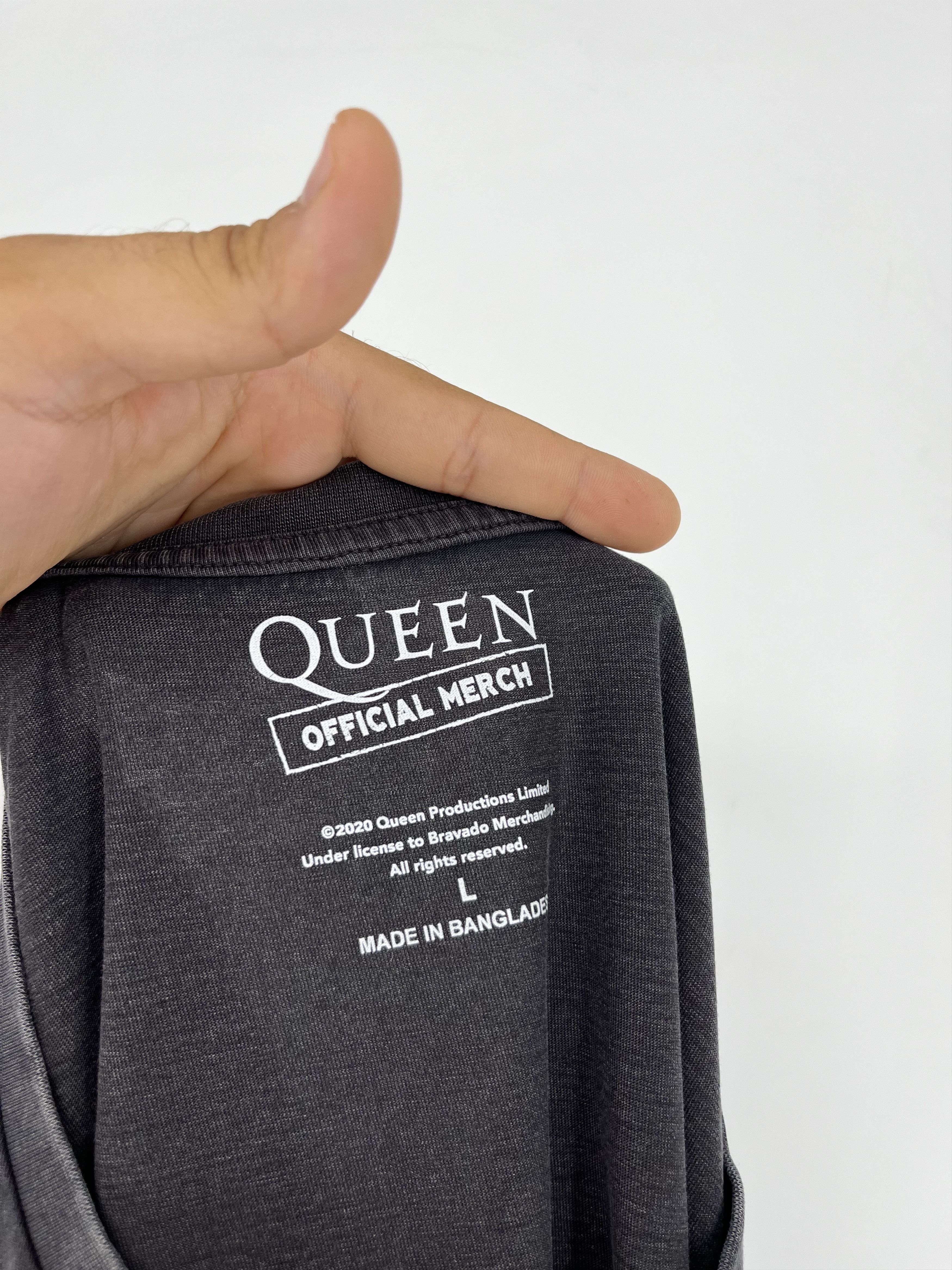 Band Tees × Vintage Mens Vintage QUEEN T Shirt Rock Band Tee Size US L / EU 52-54 / 3 - 10 Thumbnail