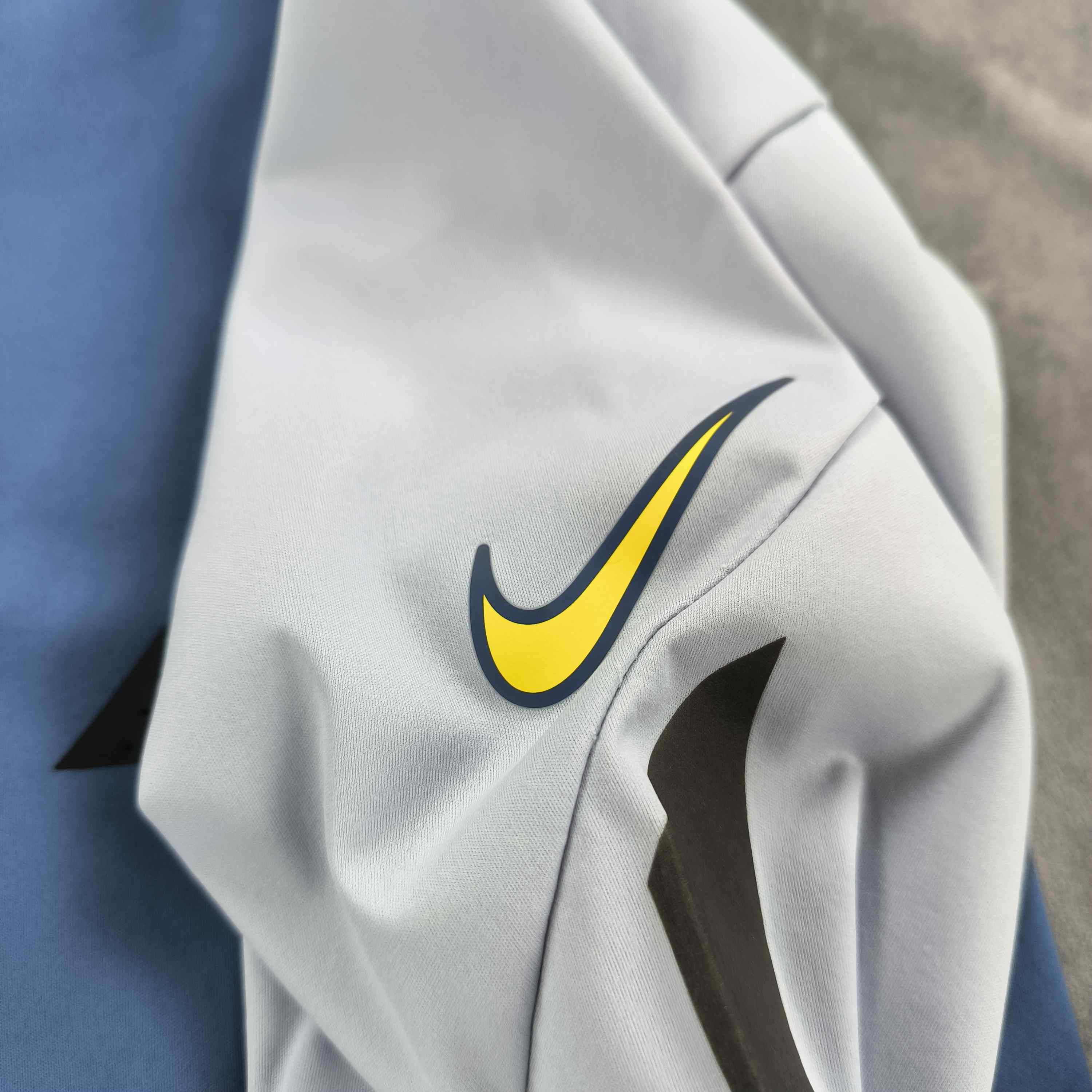 Nike Tottenham Hotspur 20-21 Nike Hypershield training top size M Size US M / EU 48-50 / 2 - 9 Thumbnail