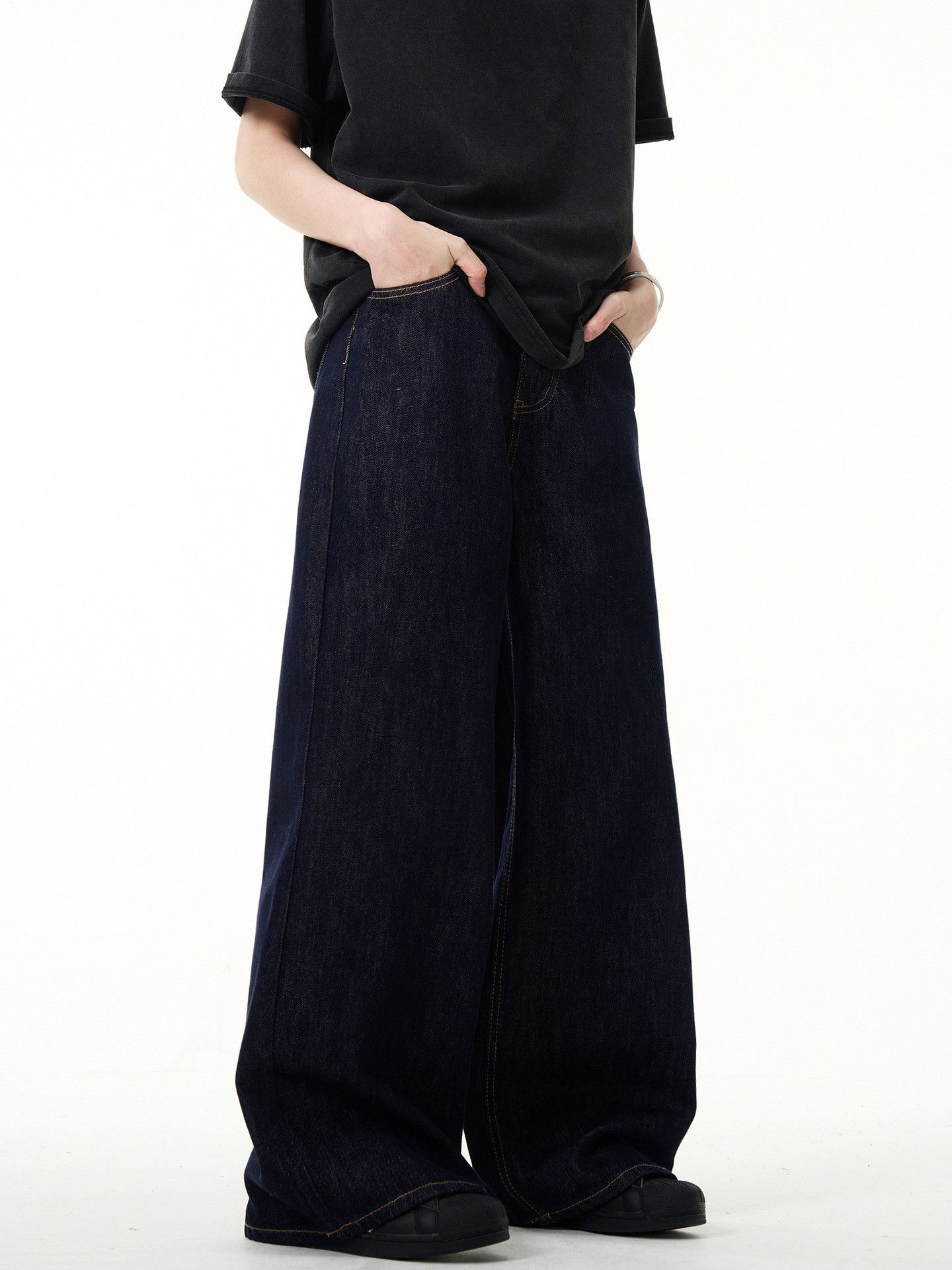 Japanese Brand × Vintage Simple Solid Black Jeans Vintage Washing Wide Leg Loose Size US 26 / EU 42 - 2 Thumbnail
