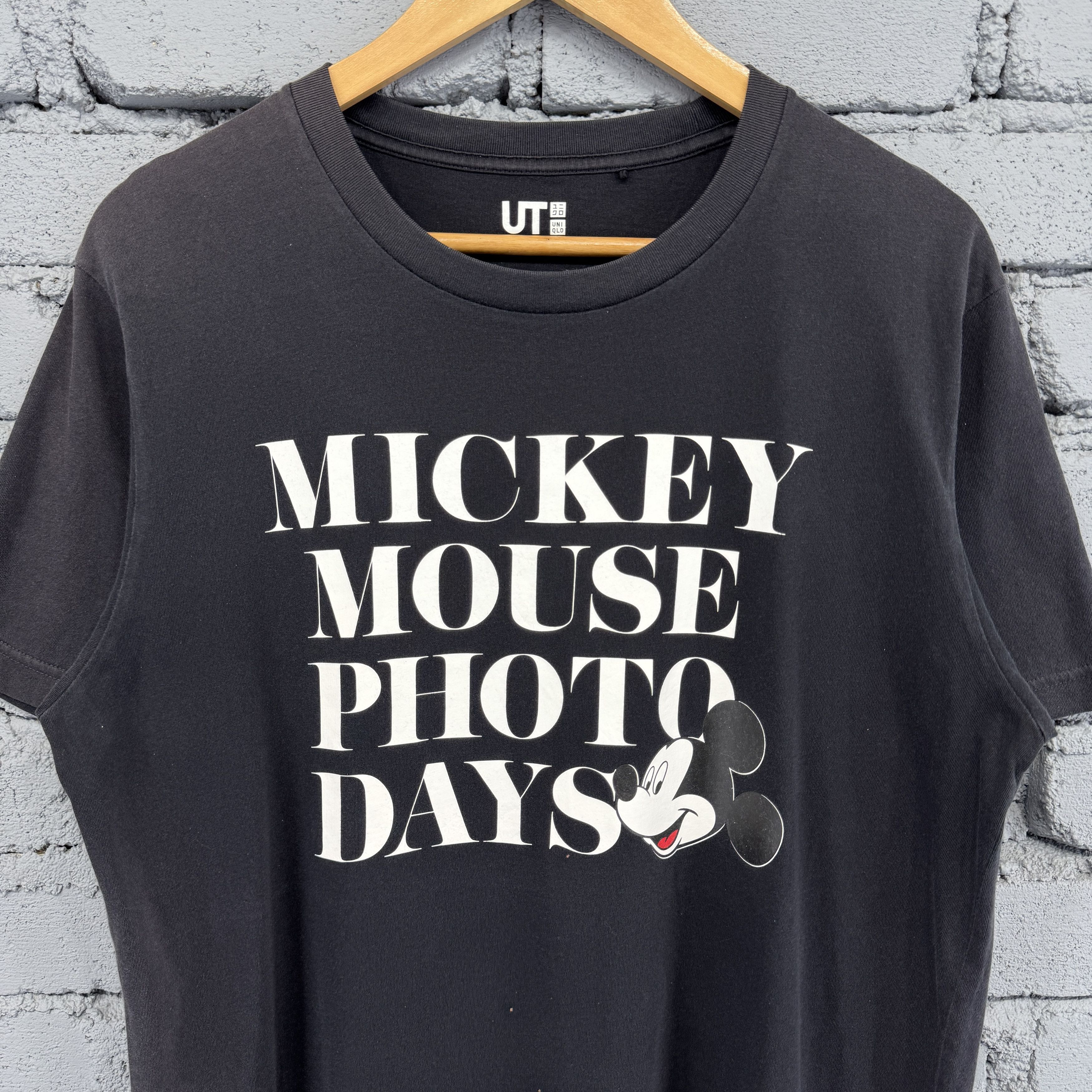 Uniqlo Uniqlo X Mickey Mouse Disney Tshirt Sunfaded Size US L / EU 52-54 / 3 - 3 Thumbnail