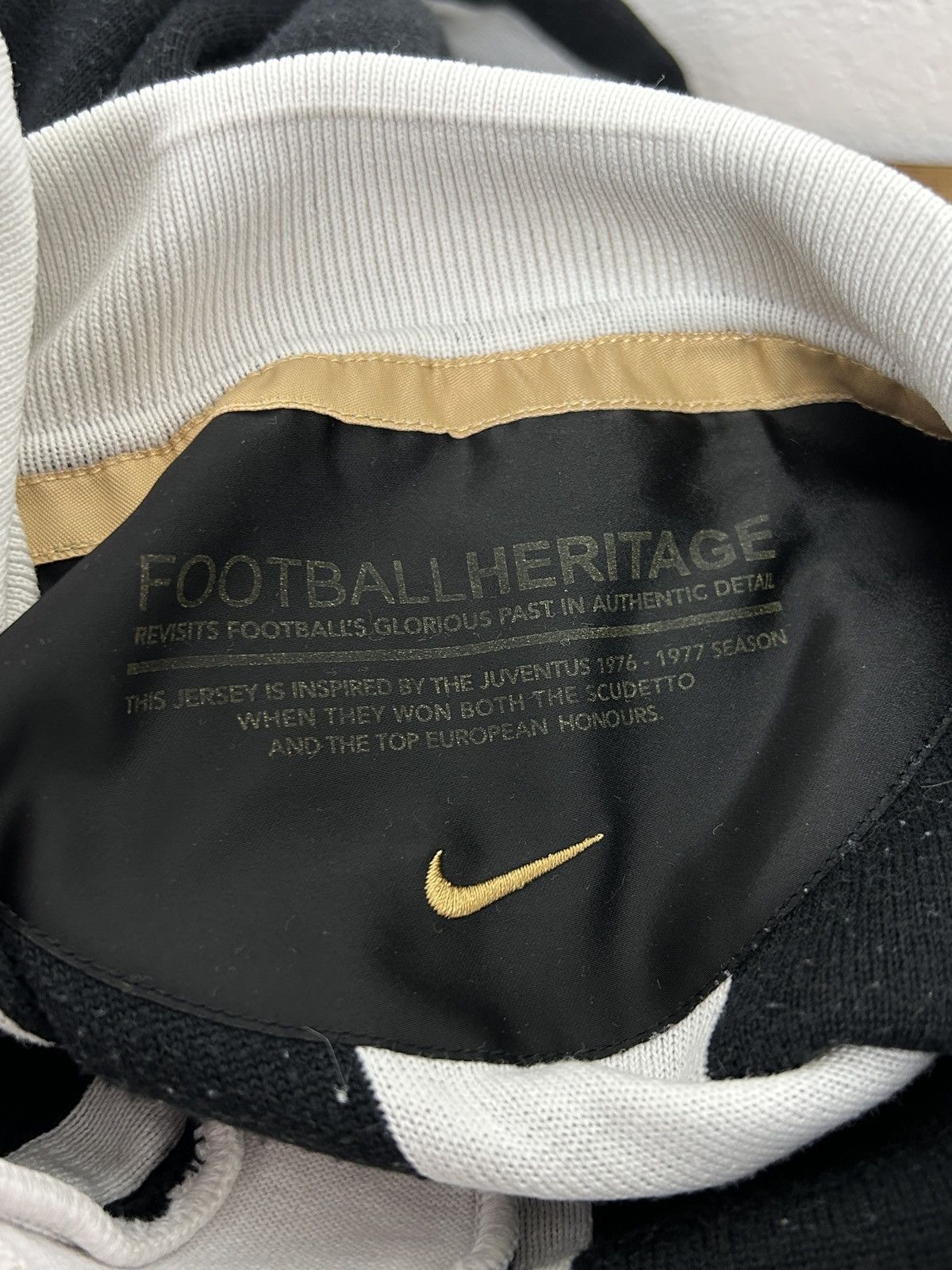 Nike 00s Vintage Nike Juventus 1976/77 Inspired Soccer Jersey Size US XL / EU 56 / 4 - 8 Thumbnail