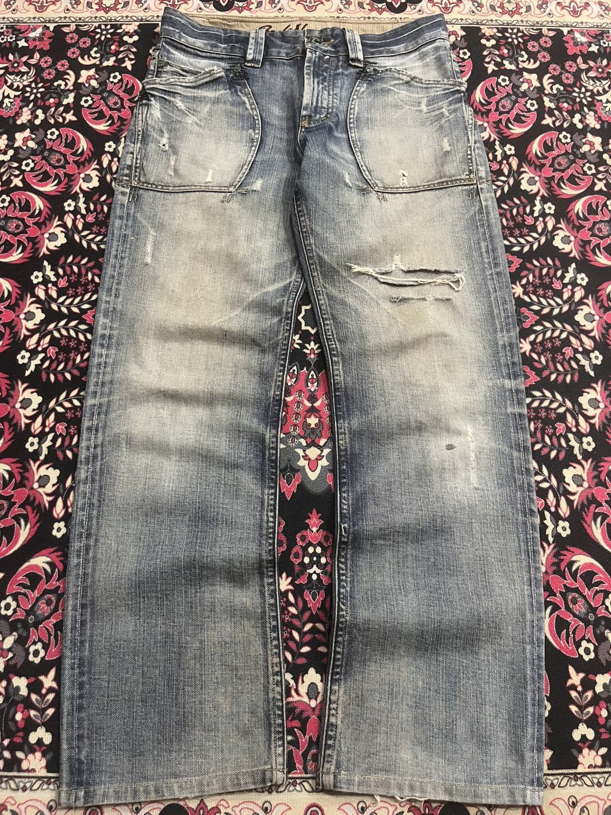 Japanese Brand Vintage Back Number Blue Washed Distressed Loose Fit Jeans Size US 32 / EU 48 - 1 Thumbnail
