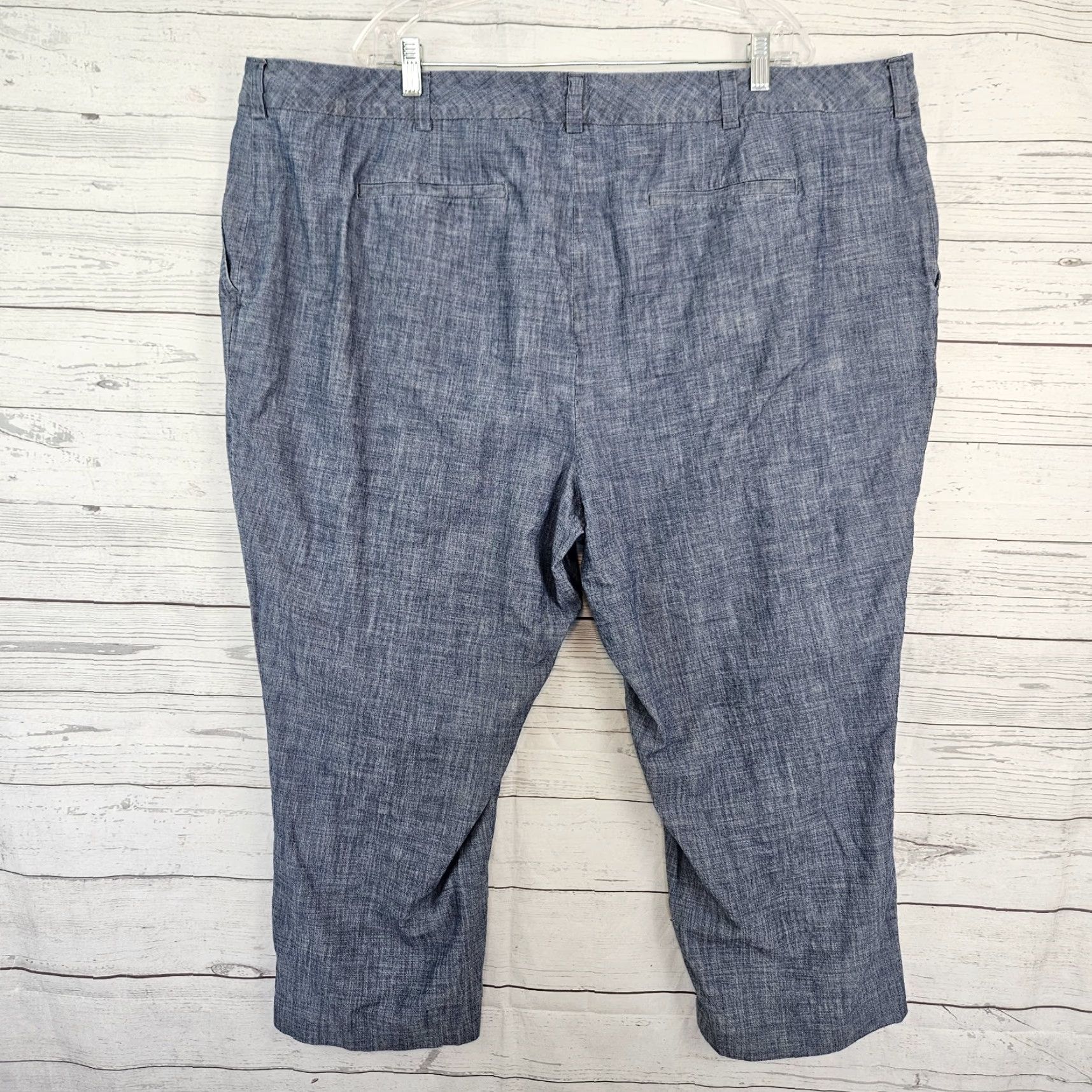 Lands' End **Lands' End Women Cropped Blue Cotton Pants Size 26W** User: Lands' End Women Cropped Blue Straight Leg Cotton Pants Size 26W Size 26" / US 2 / IT 38 - 3 Thumbnail