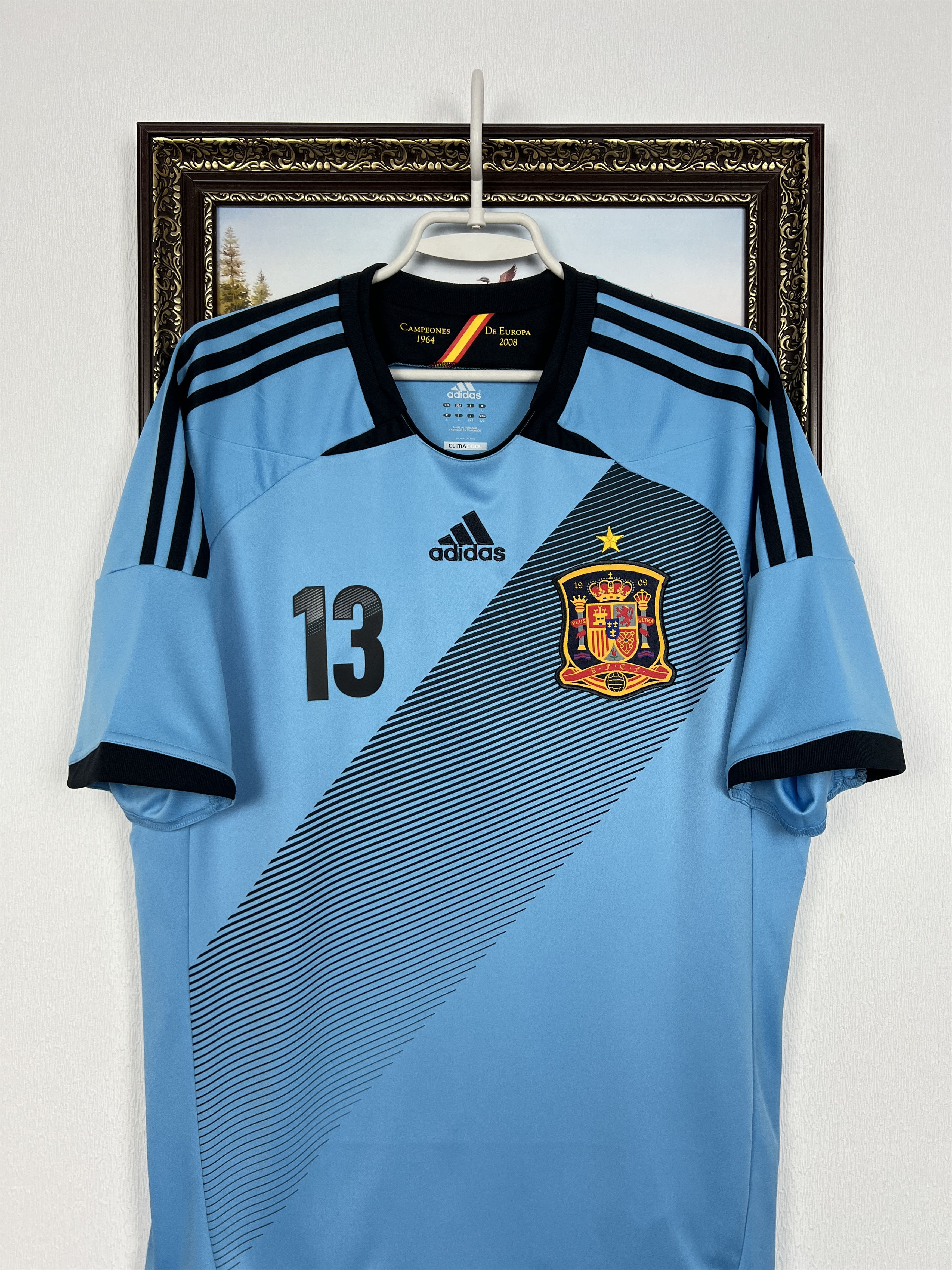 Adidas Spain football shirt 2012 Soccer Mata Jersey Mens Tee Hype Size US L / EU 52-54 / 3 - 4 Thumbnail