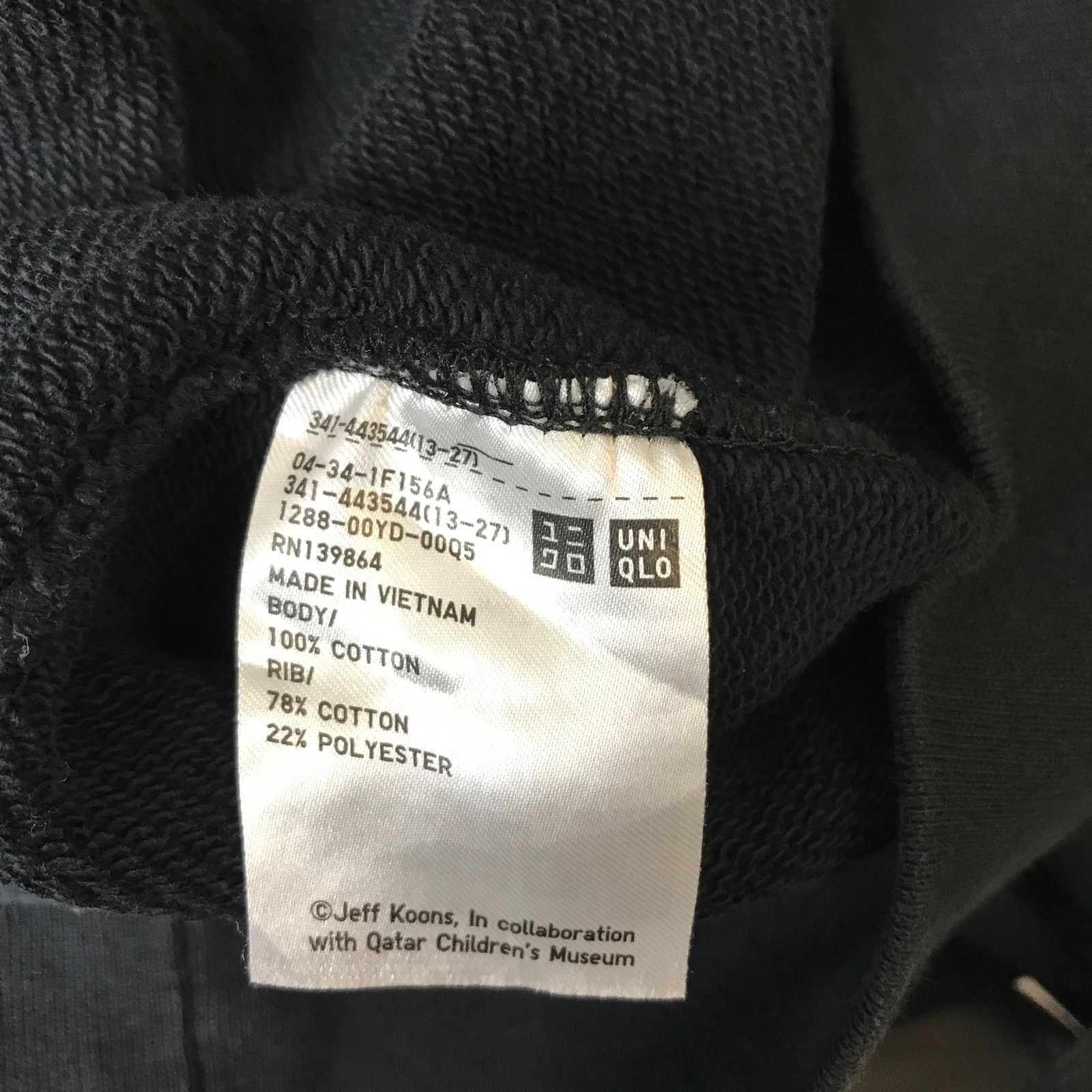 Uniqlo Uniqlo UT Jeff Koons Balloon Dog Hoodie Mens Small Black Size US S / EU 44-46 / 1 - 7 Thumbnail