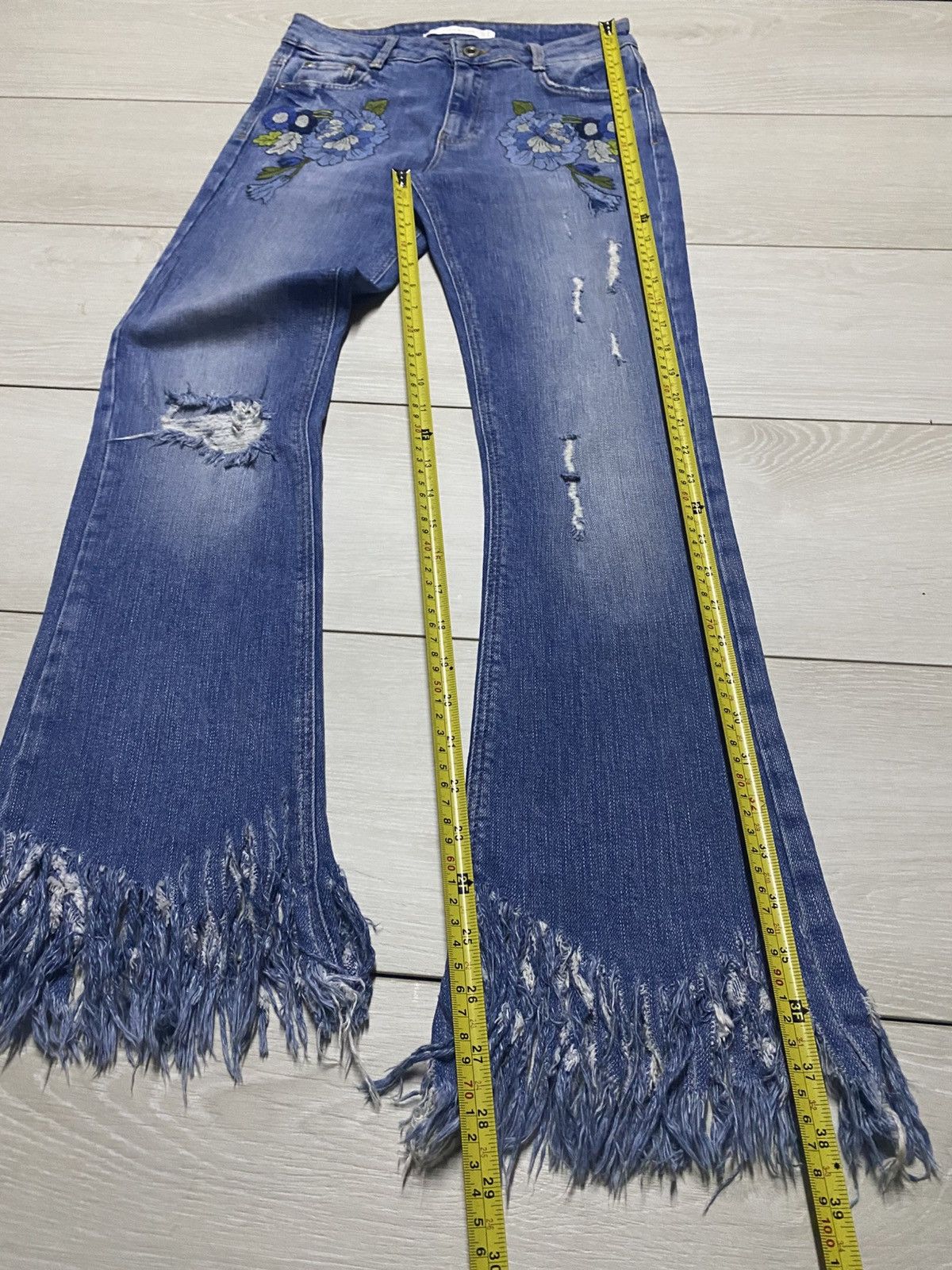 Rhude × Zara Zara Trafaluc Denim Wear Strech Embroidered Frayer Leg Jeans Size 26" / US 2 / IT 38 - 13 Thumbnail