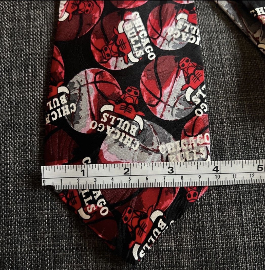 Vintage Vintage RMSport Chicago Bulls Tie NBA Basketball Silk Size ONE SIZE - 4 Thumbnail