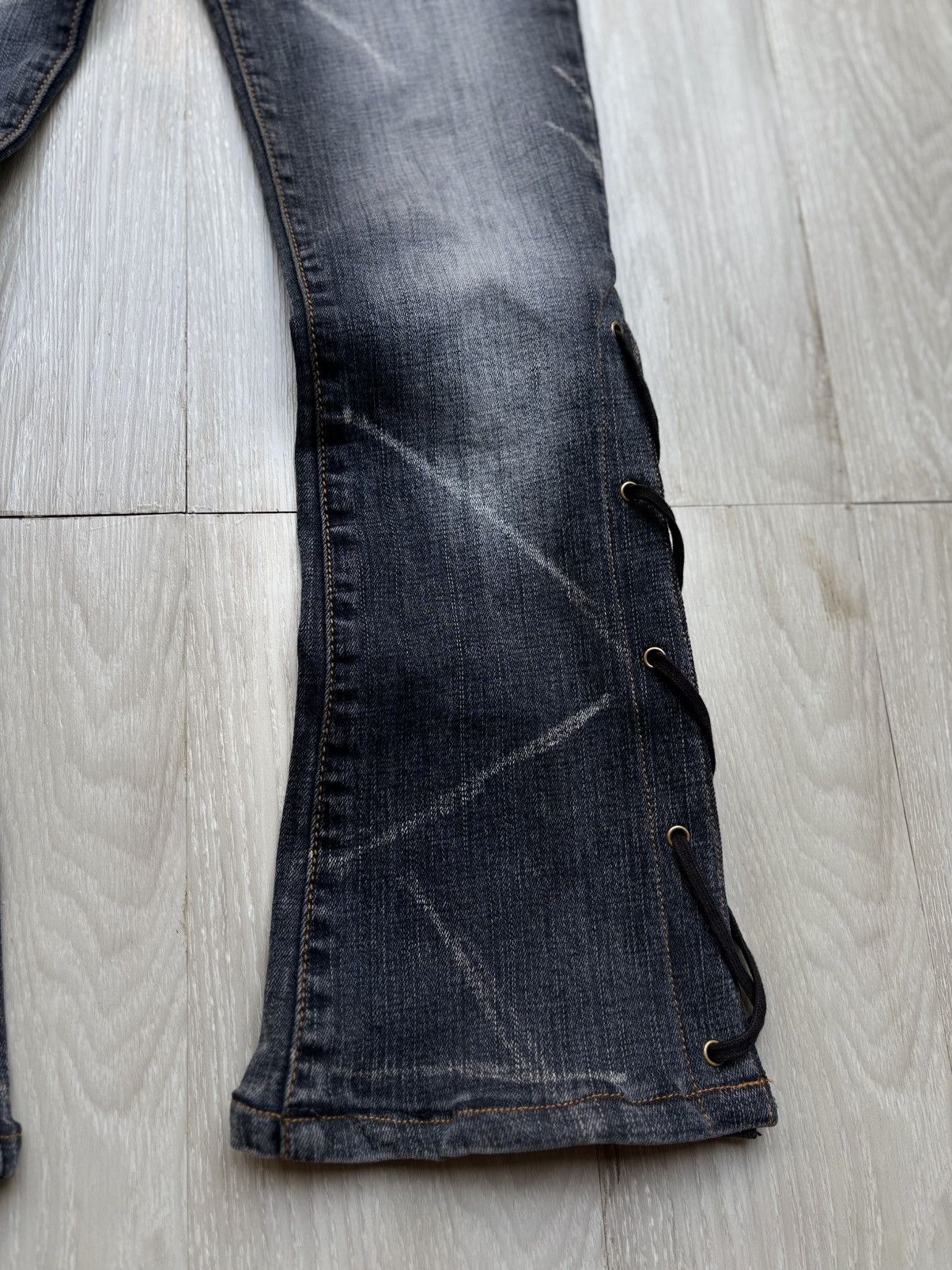 Japanese Brand CECIL MCBEE lace up flare jeans Size US 26 / EU 42 - 3 Thumbnail